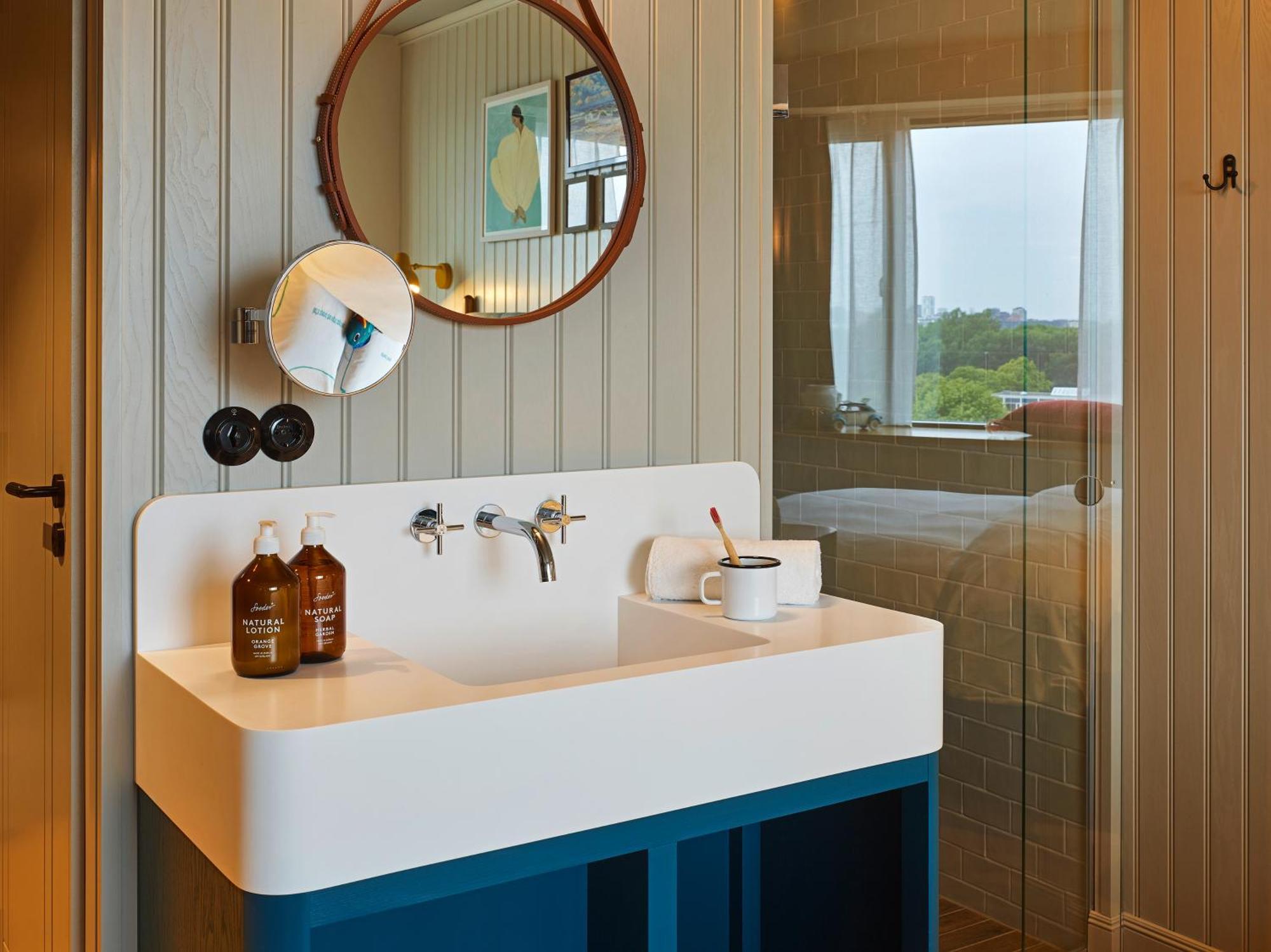 Hotel 25hours Paper Island 4*