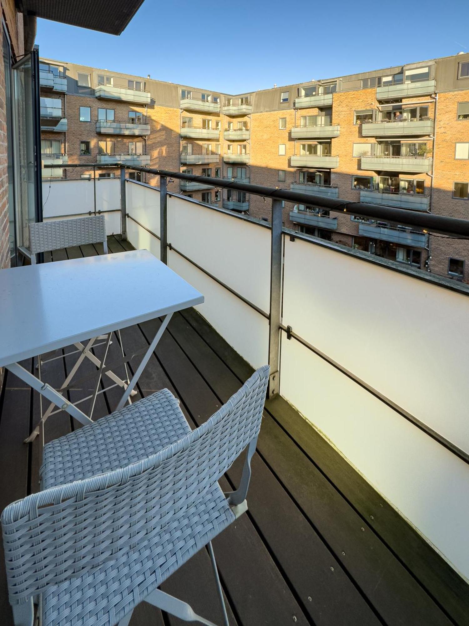 Spacious & Comfortable Near Tivoli & Metro Apartment *