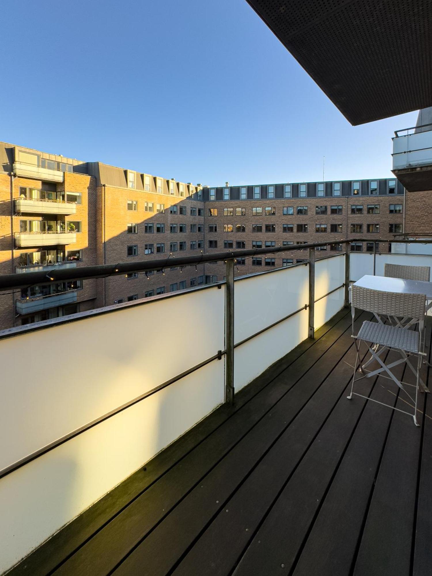 Spacious & Comfortable Near Tivoli & Metro Apartment