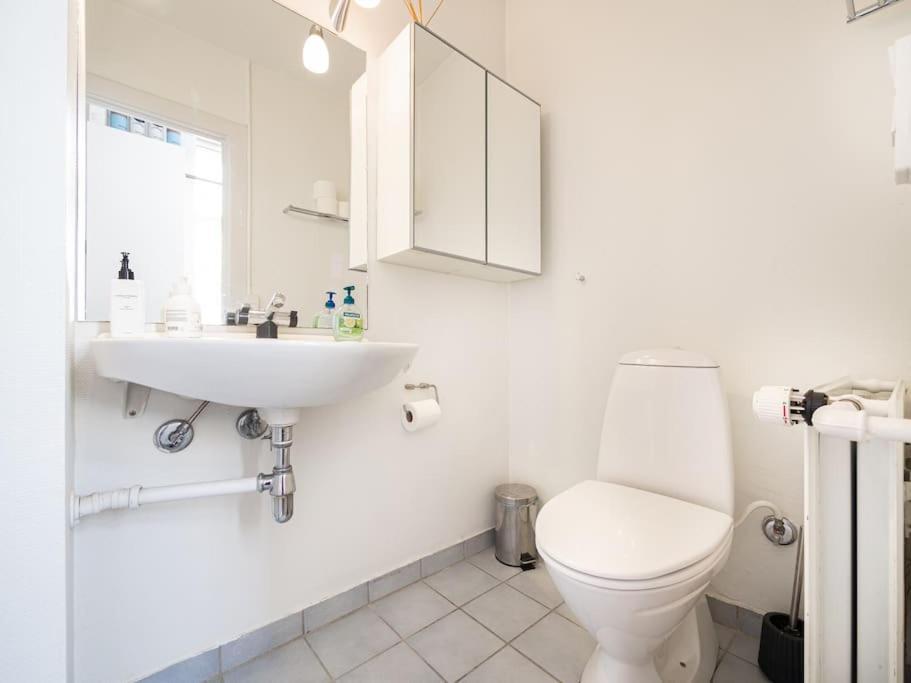Kattesundet Charm - Historical Center Apartment