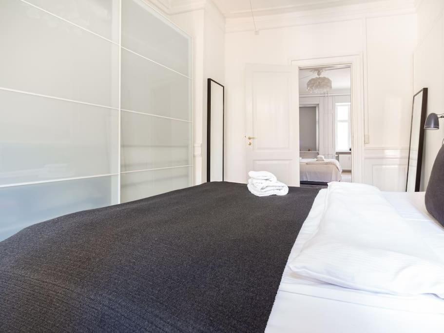 Kattesundet Charm - Historical Center Apartment *