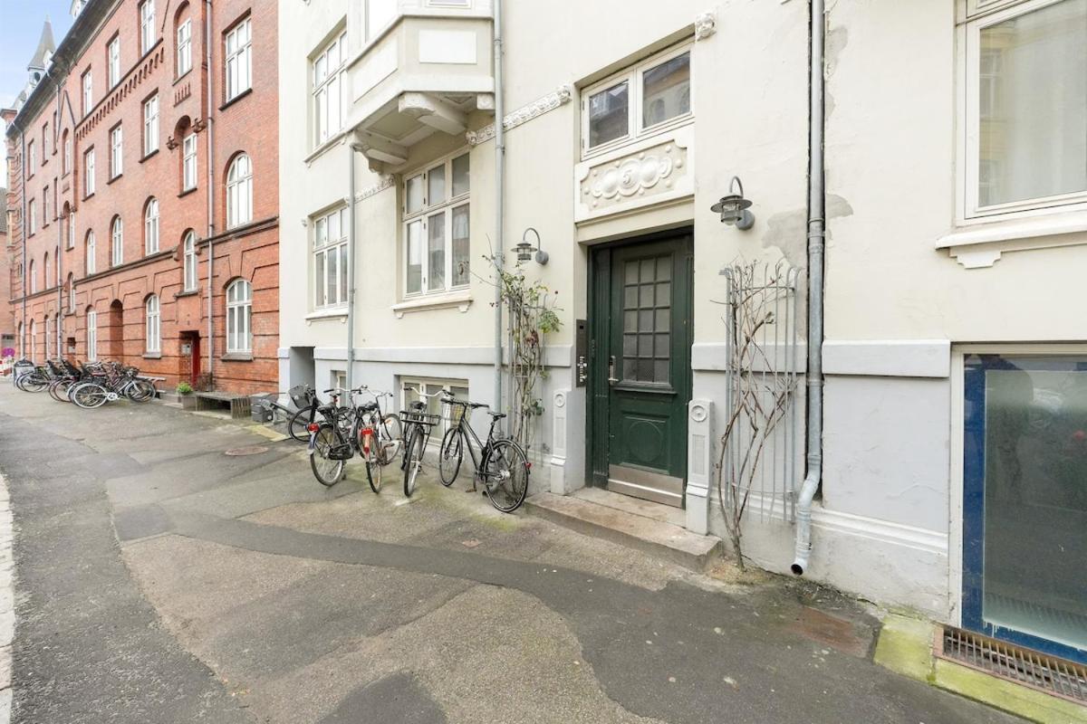 Homely And Spacious In Cph Apartment
