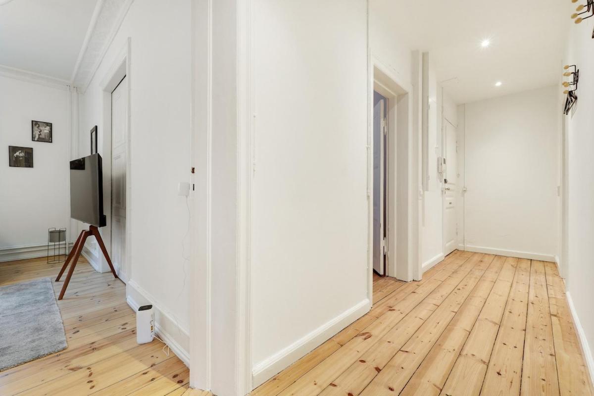 Homely And Spacious In Cph Apartment