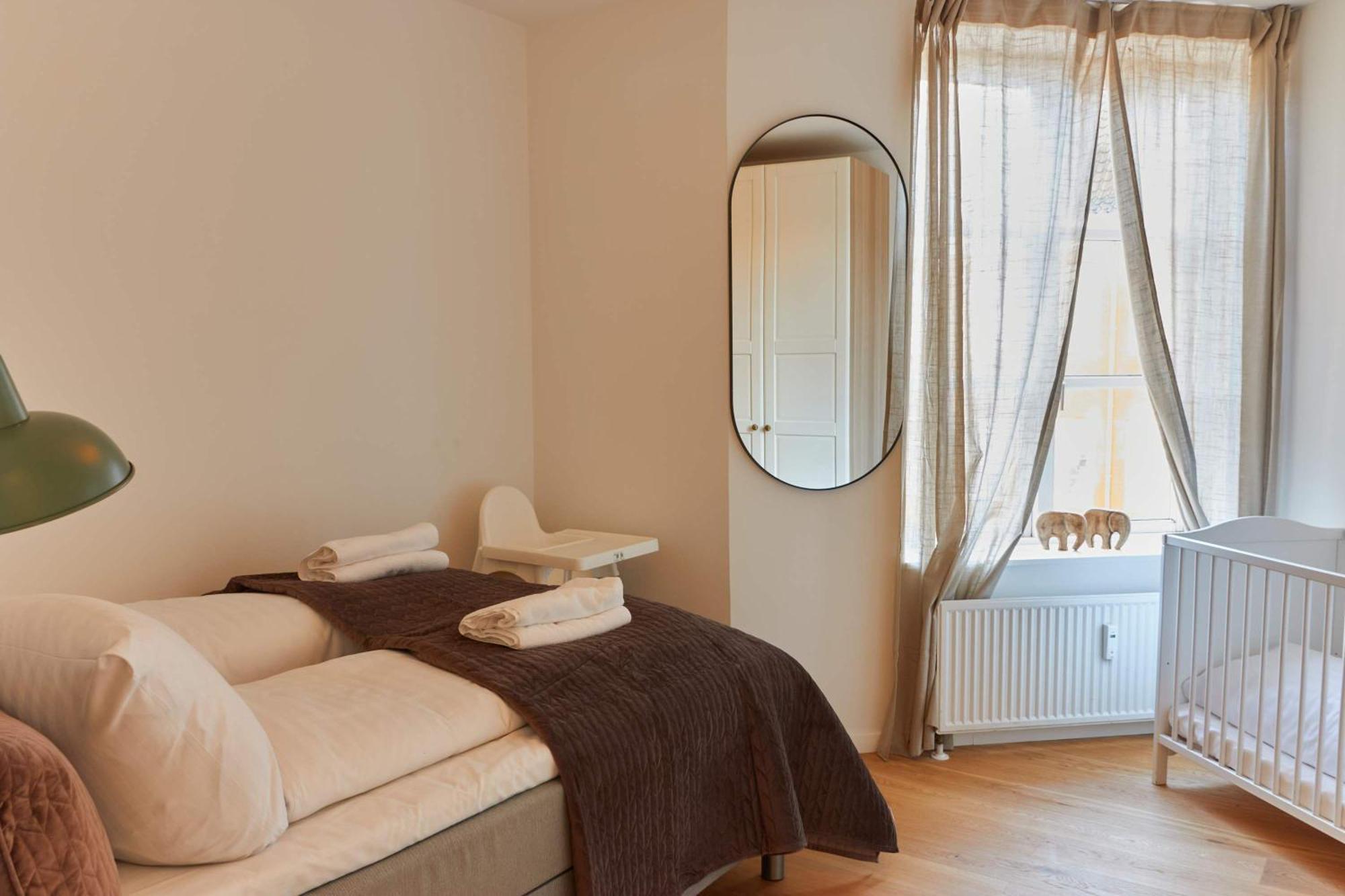 Stunning 2 Bedroom On Nyhavn With Private Balcony *