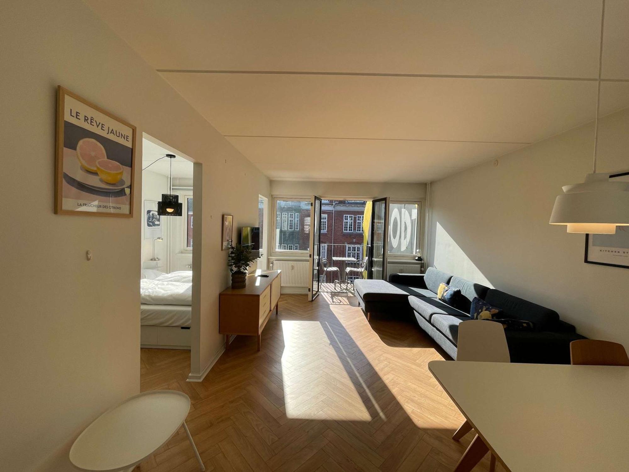 Apartamento Cozy Luxury - Sunny Balcony In Center