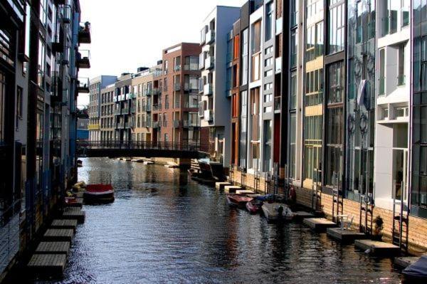Two Storey Beautiful Location In Apartment *