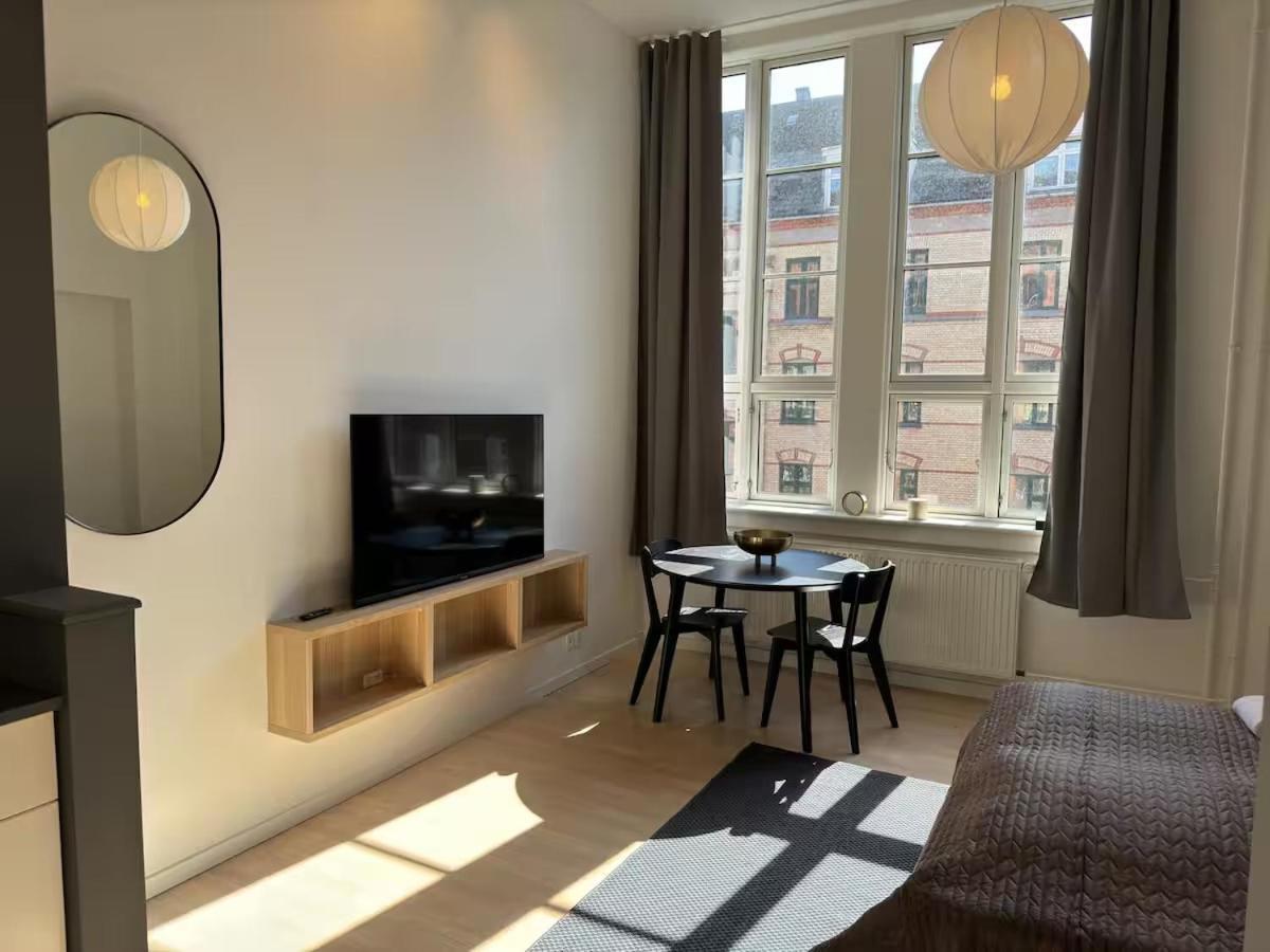 Apartment Perfect Couples Retreat In Urban Area *