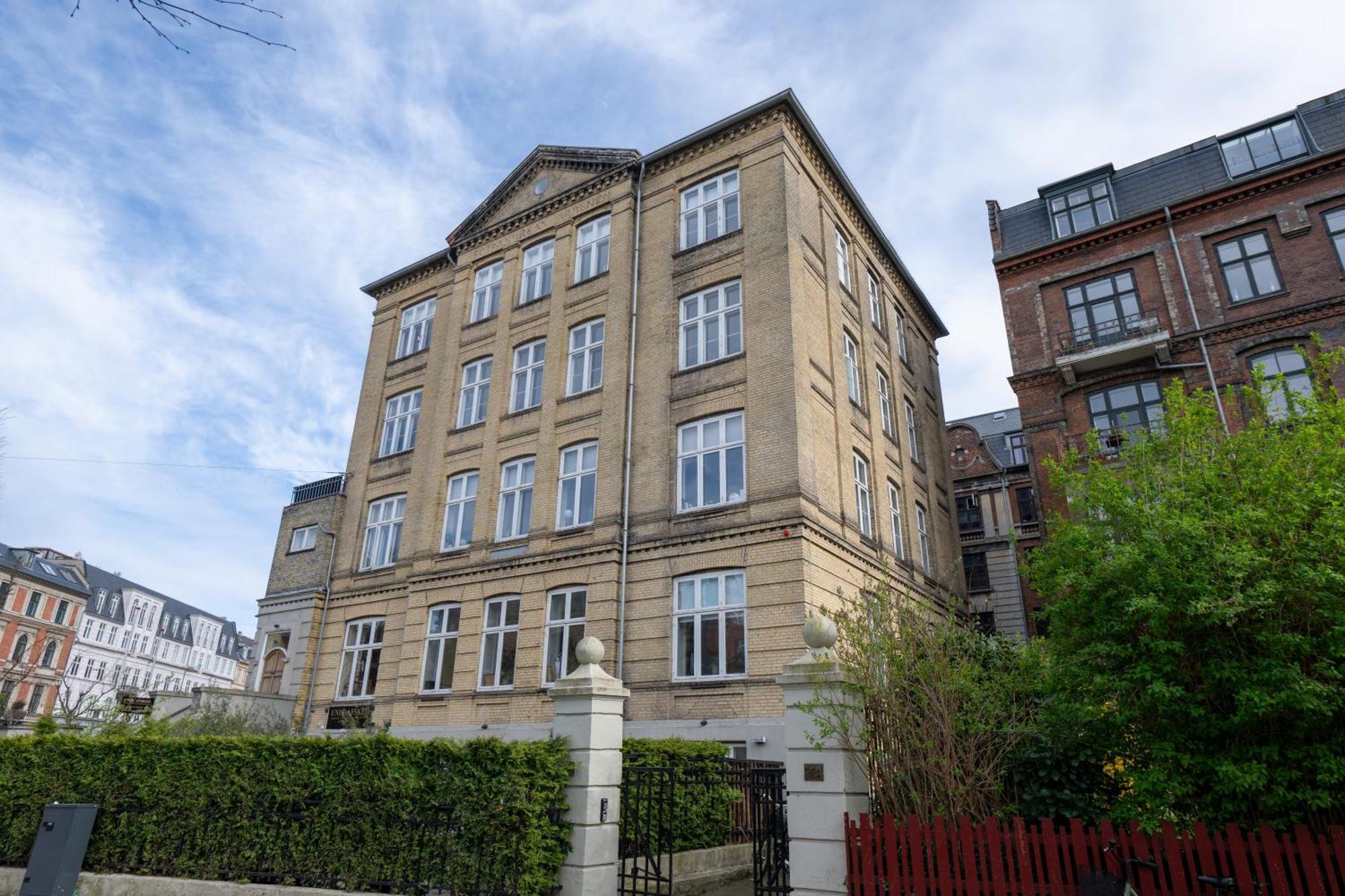 Apartment Unique 3 Bedroom Flat In Vibrant Frederiksberg