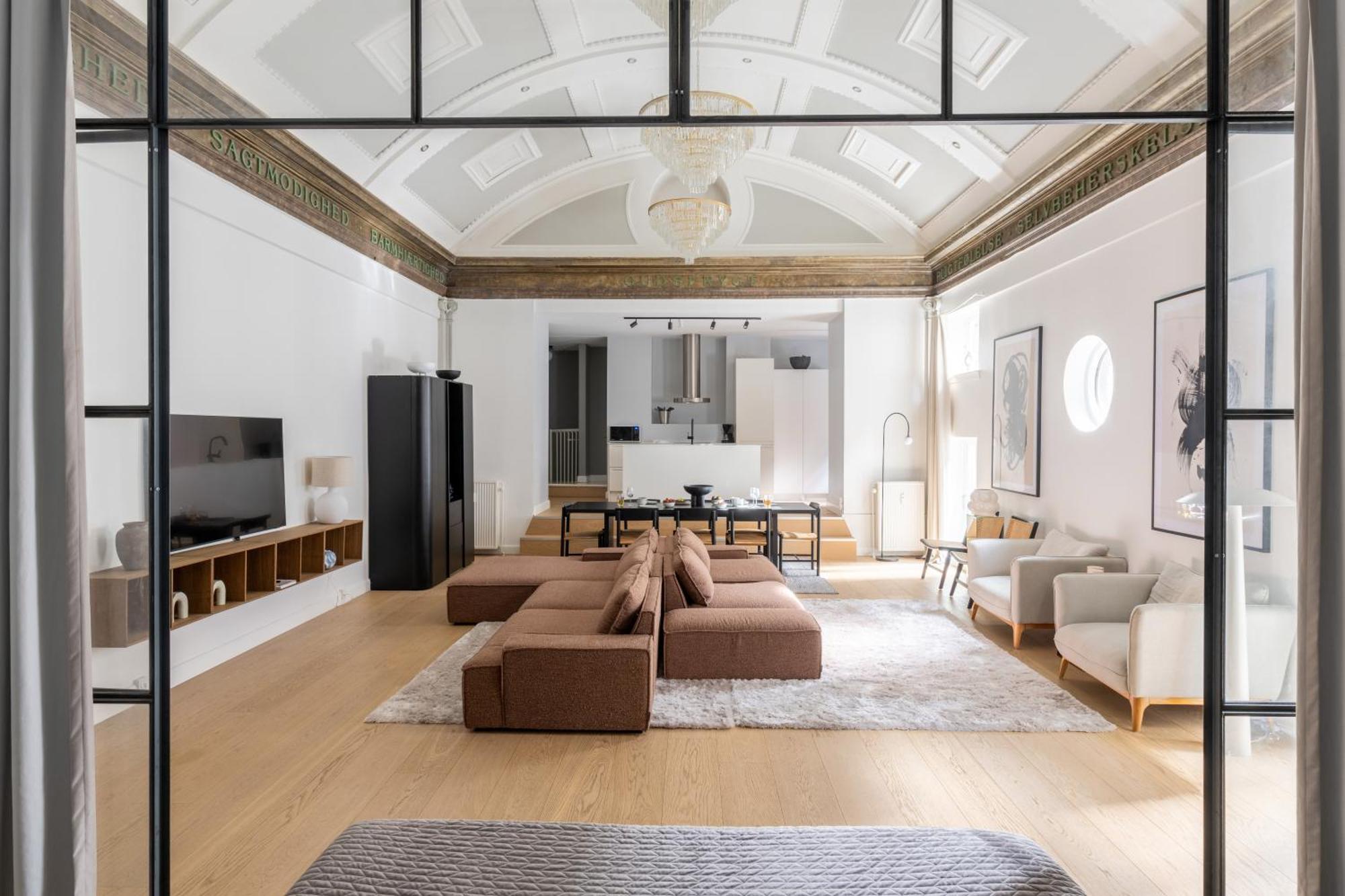 Unique 3 Bedroom Flat In Vibrant Frederiksberg Apartment Kopenhagen