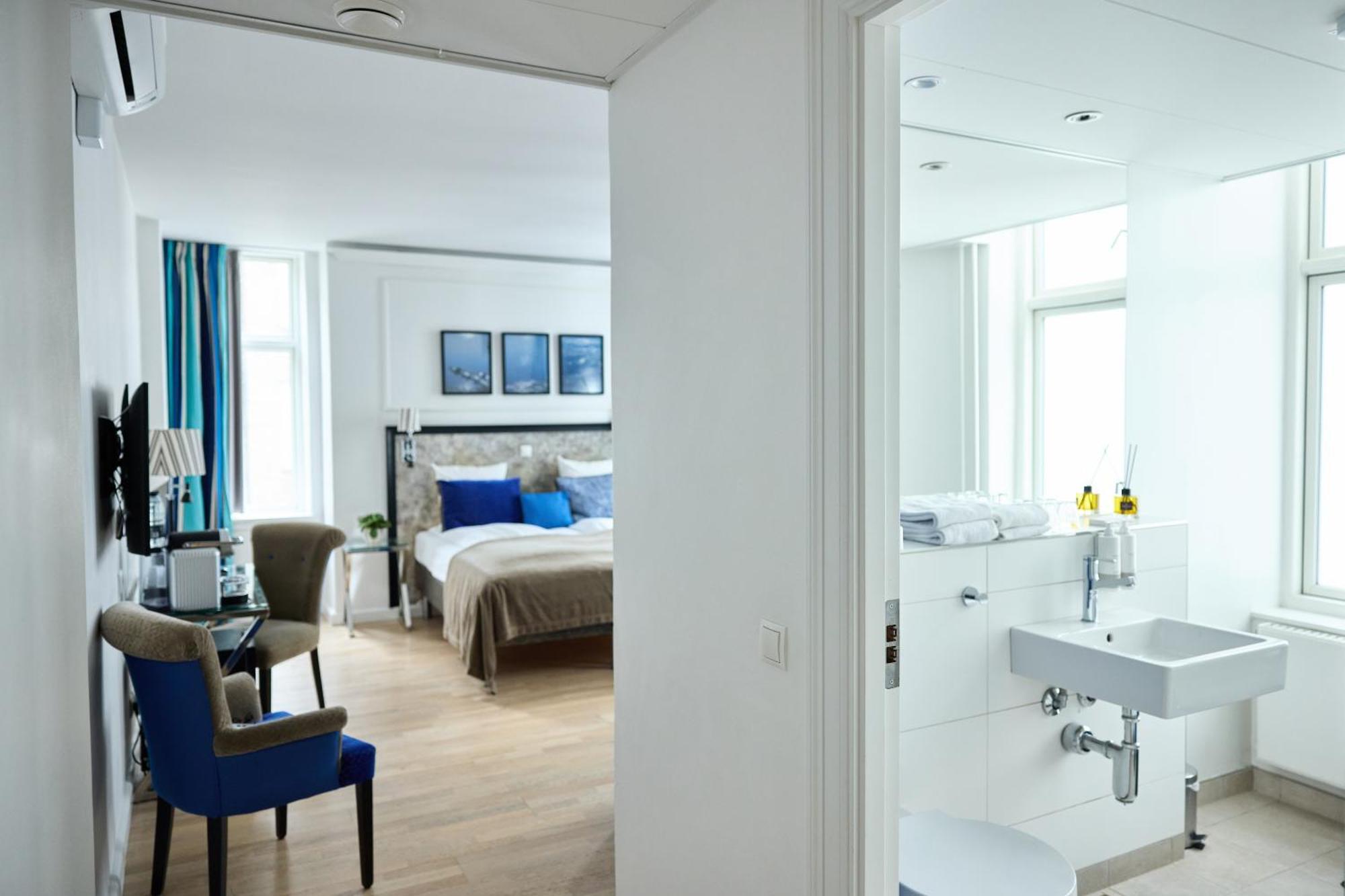 Absalon Hotel 4*