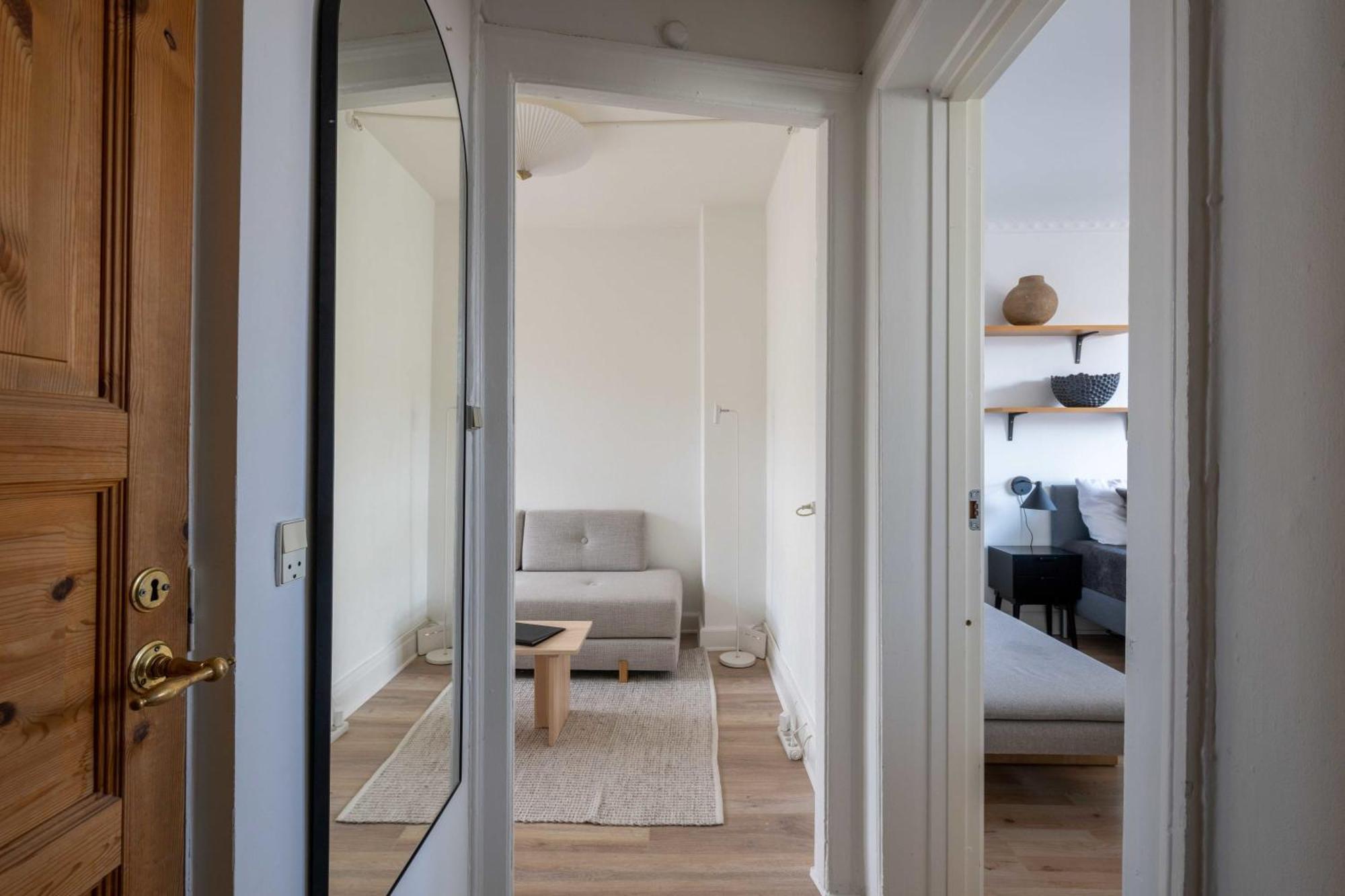 Cozy & Bright In Peaceful Area Huoneisto *