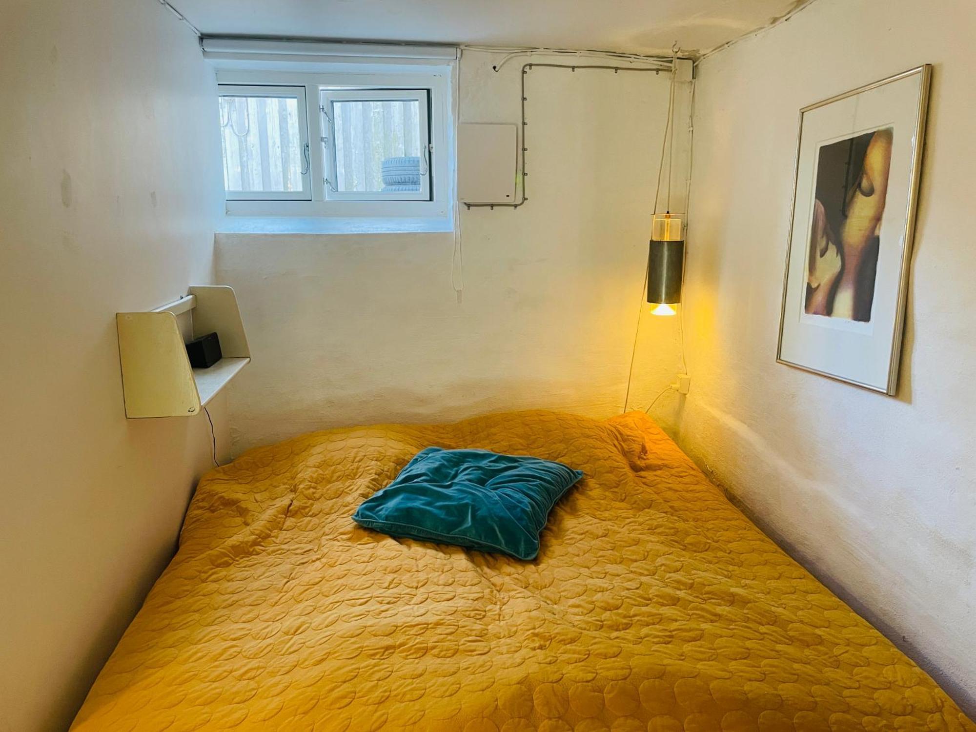 Charmerende Kaelderlejlighed I Apartment *