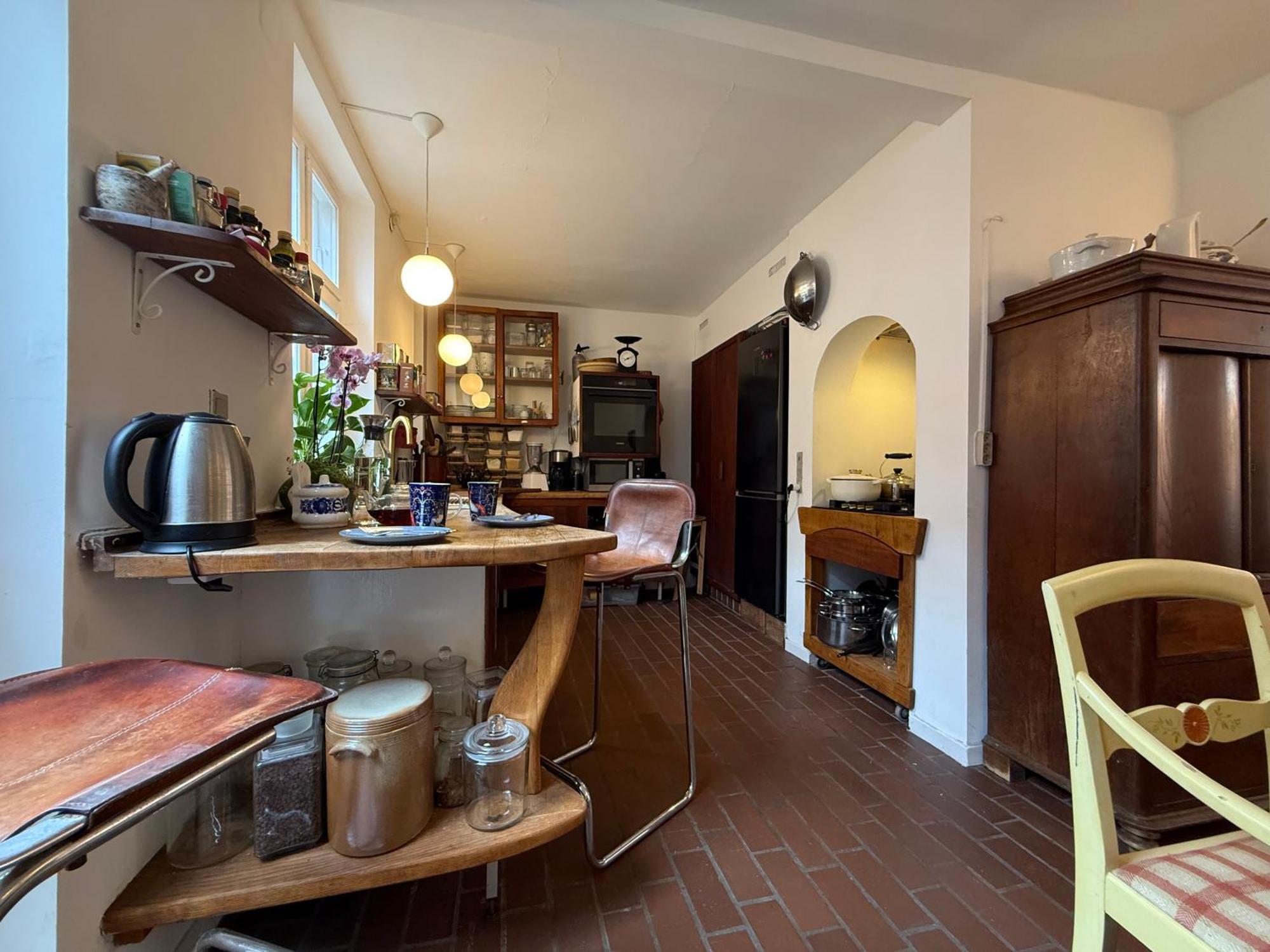 Cozy Center Chambers With Kitchen And Garden