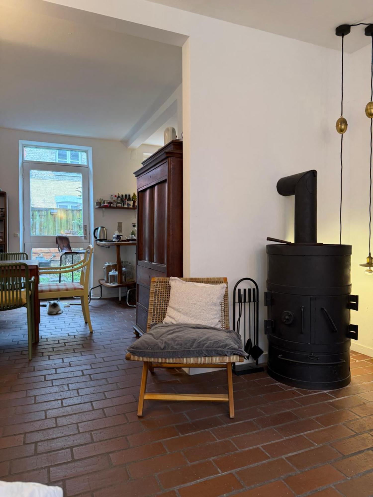 Cozy Center Chambers With Kitchen And Garden