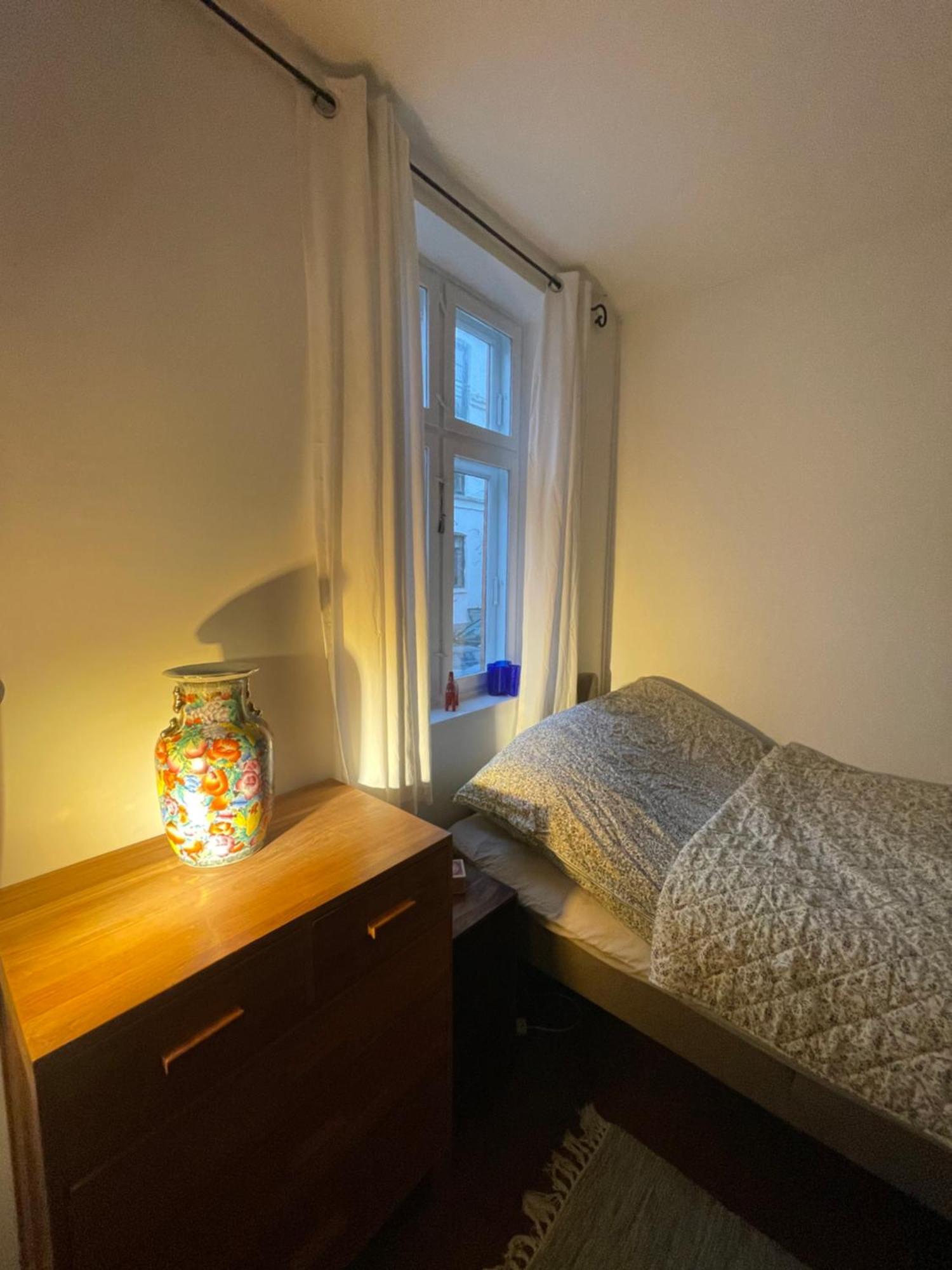 Homestay Cozy Center Chambers With Kitchen And Garden