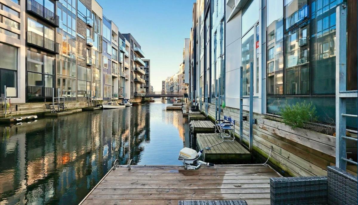 Exclusive Canalhouse First Row To The Water Appartement