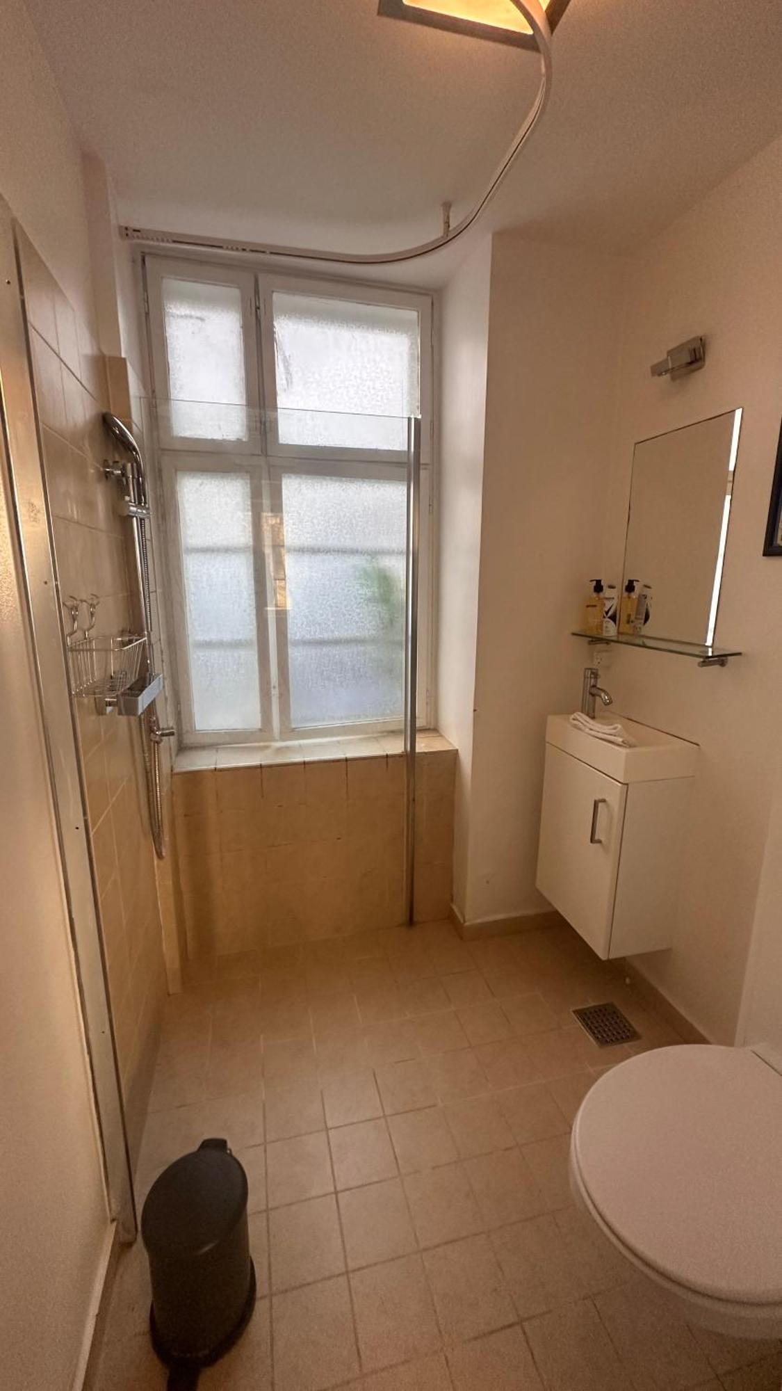 Huoneisto Christianshavn Nr 1 *