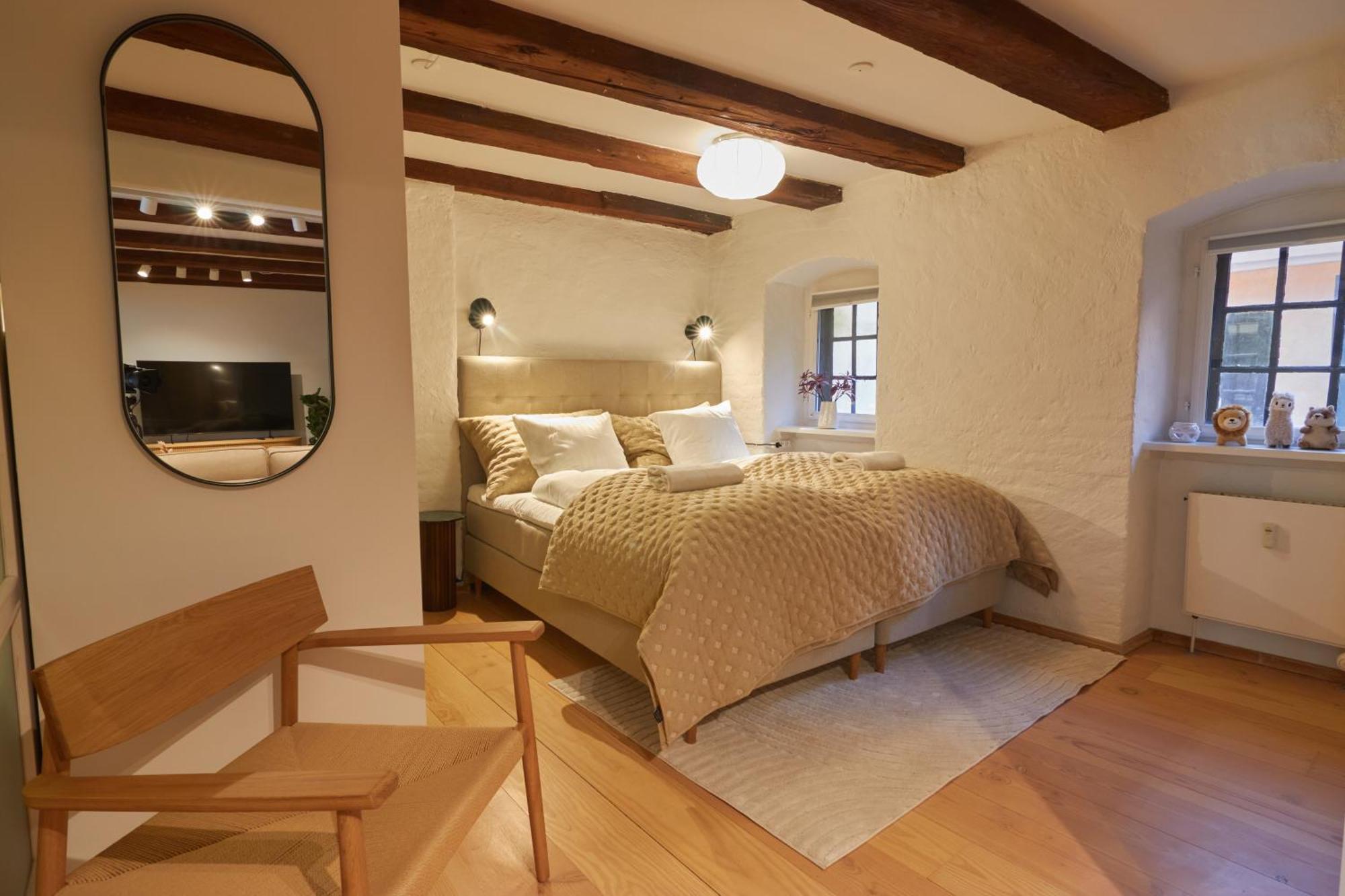Warm 3br Loft With Exposed Beams * Copenhagen