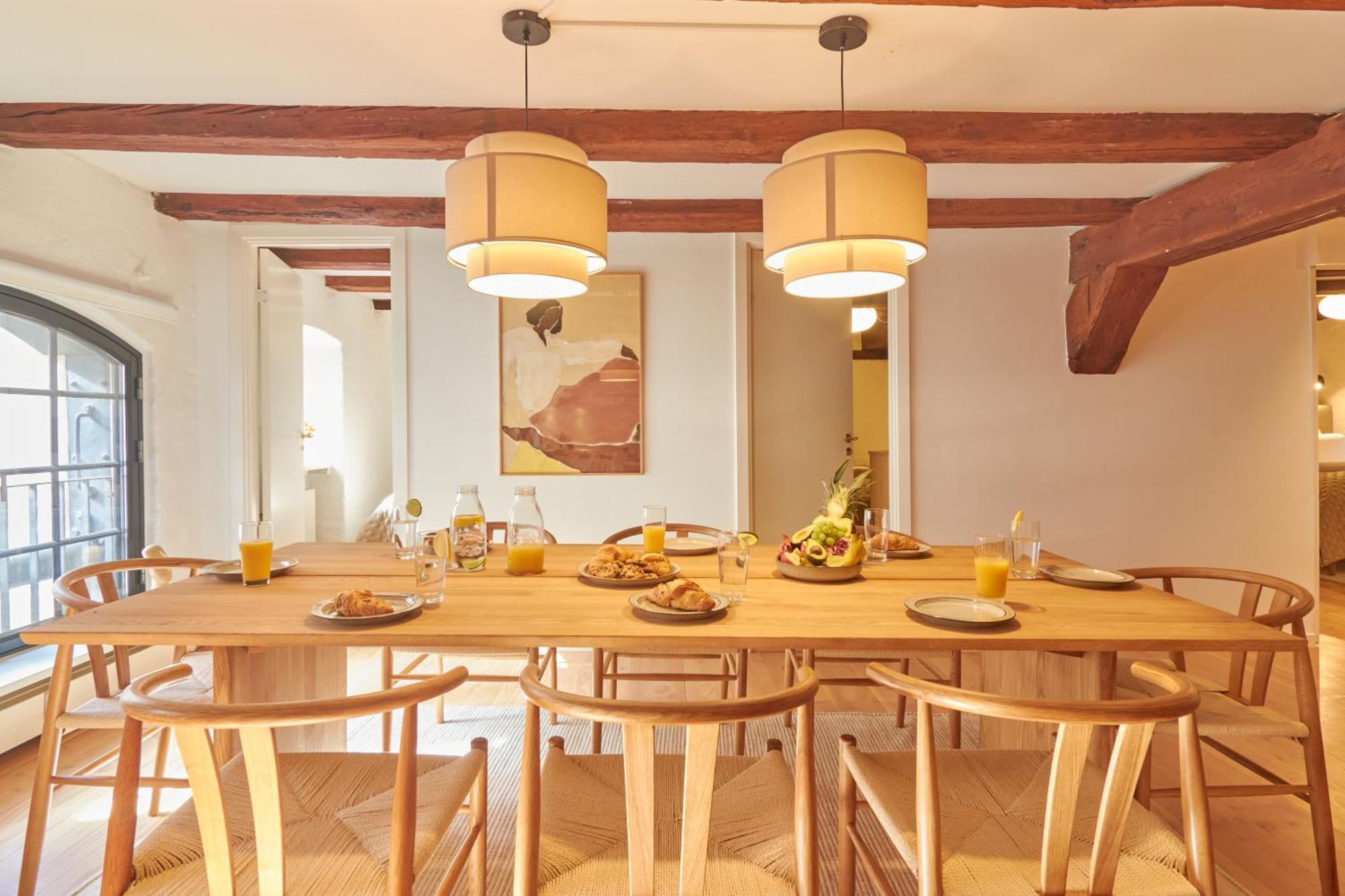 Warm 3br Loft With Exposed Beams