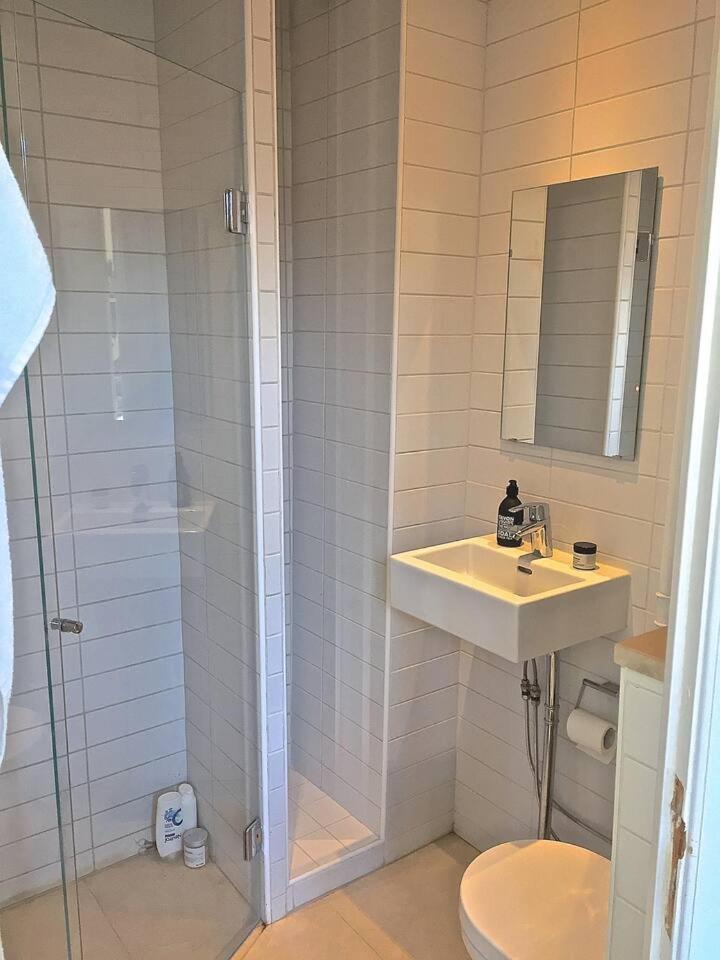 Canal Calm Apartment