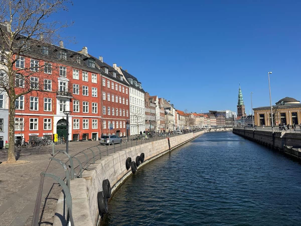 Deluxe 4 Bedrooms 180 M2 Canal View Prime Location *