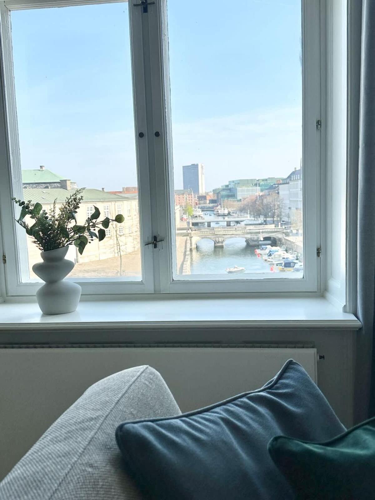 Deluxe 4 Bedrooms 180 M2 Canal View Prime Location Copenhagen