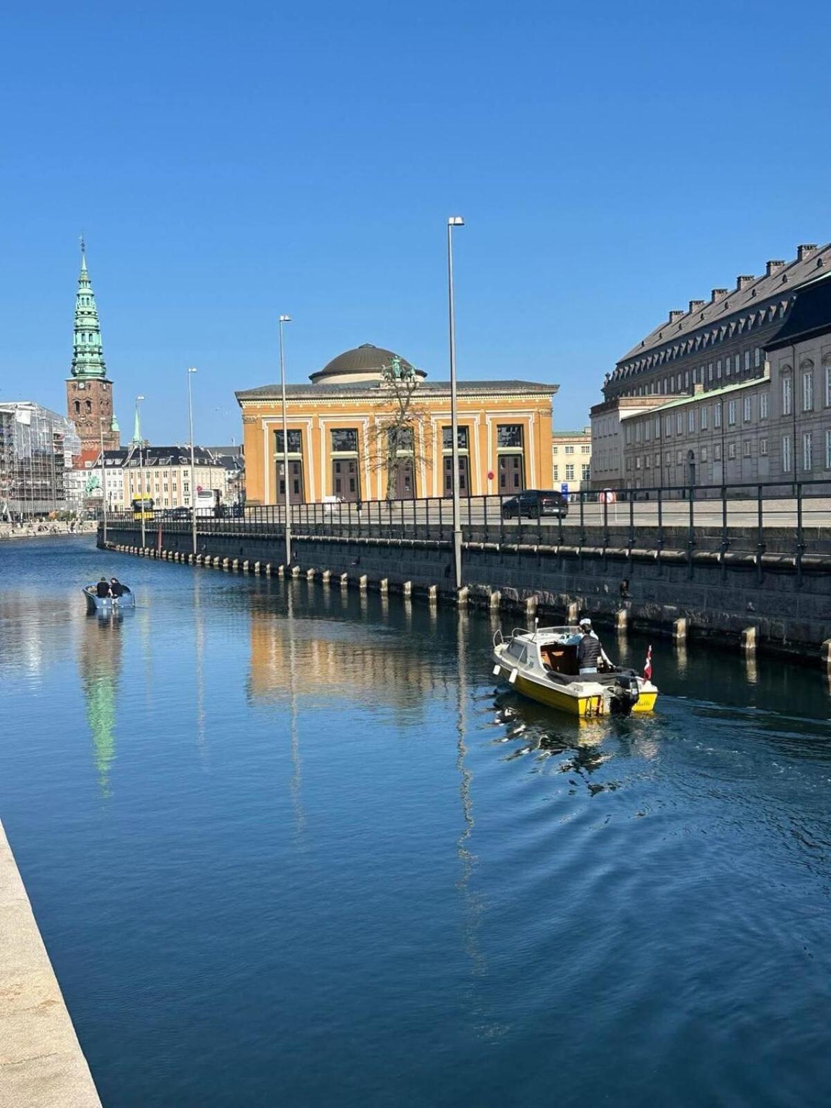 Apartment Deluxe 4 Bedrooms 180 M2 Canal View Prime Location Copenhagen
