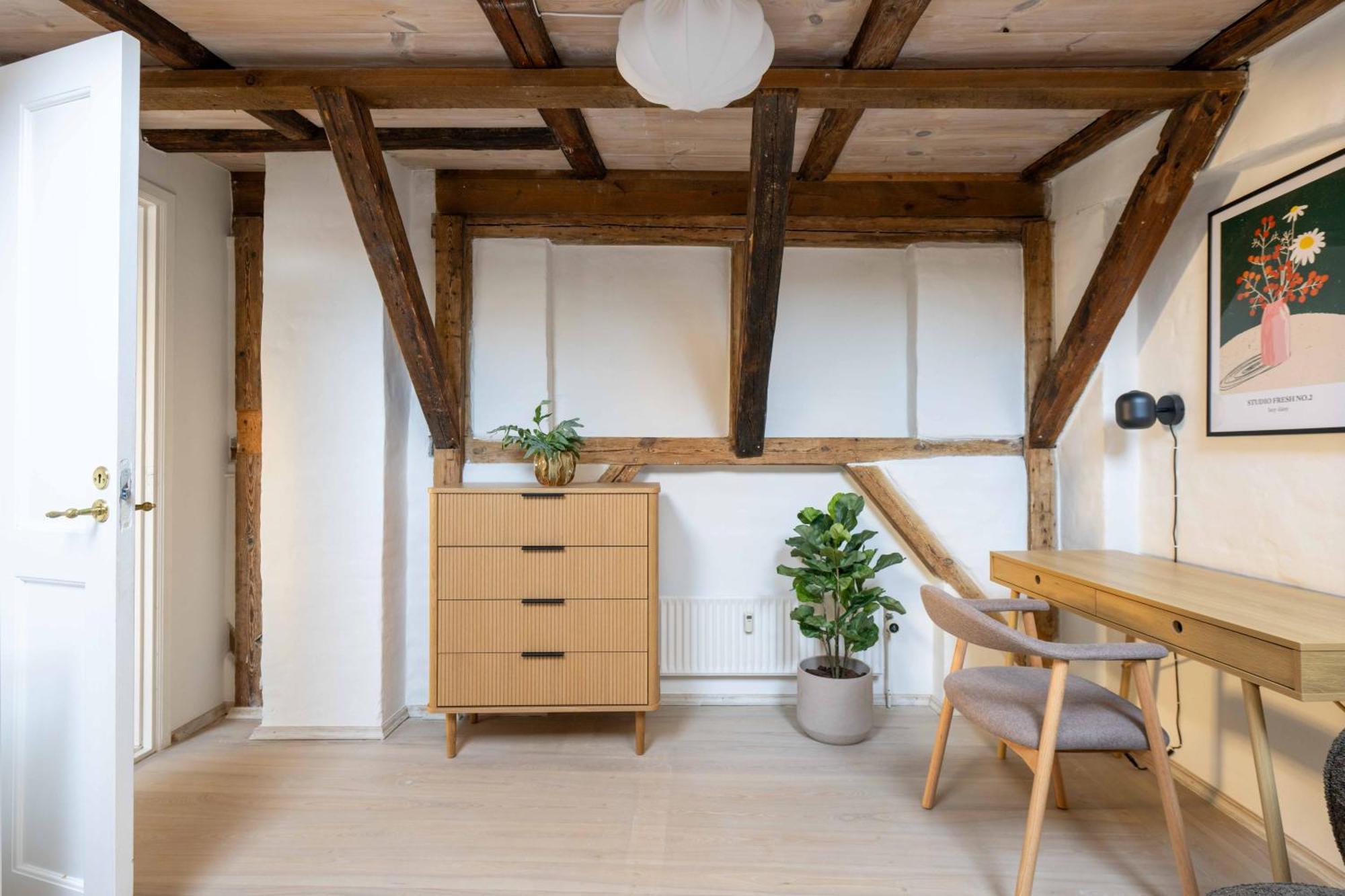Stylish Duplex In N Apartment *