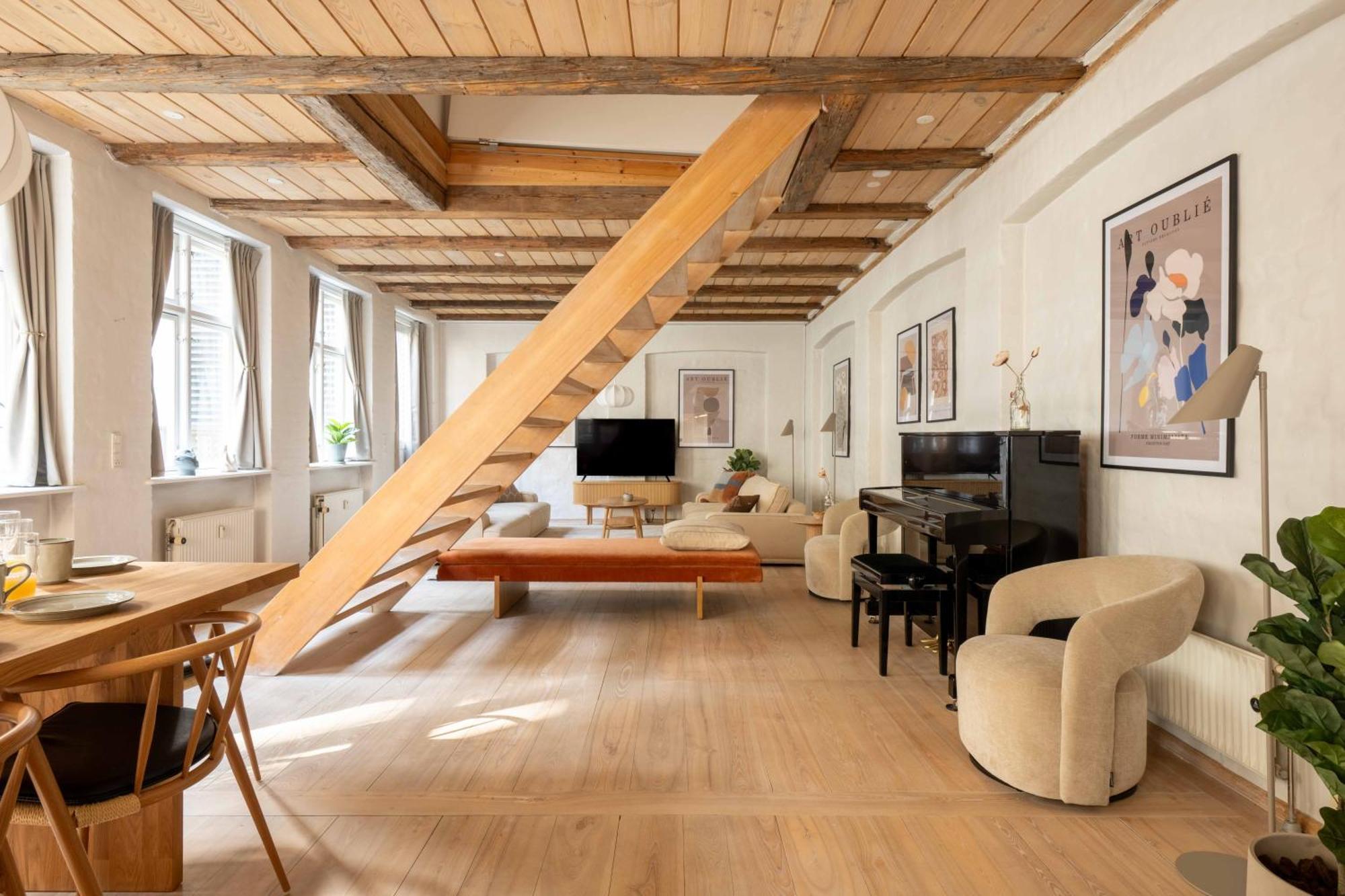 Charming 4br Duplex In Norrebro *