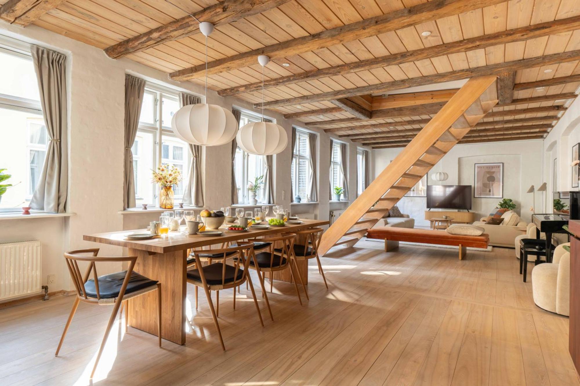 Charming 4br Duplex In Norrebro * Kopenhagen