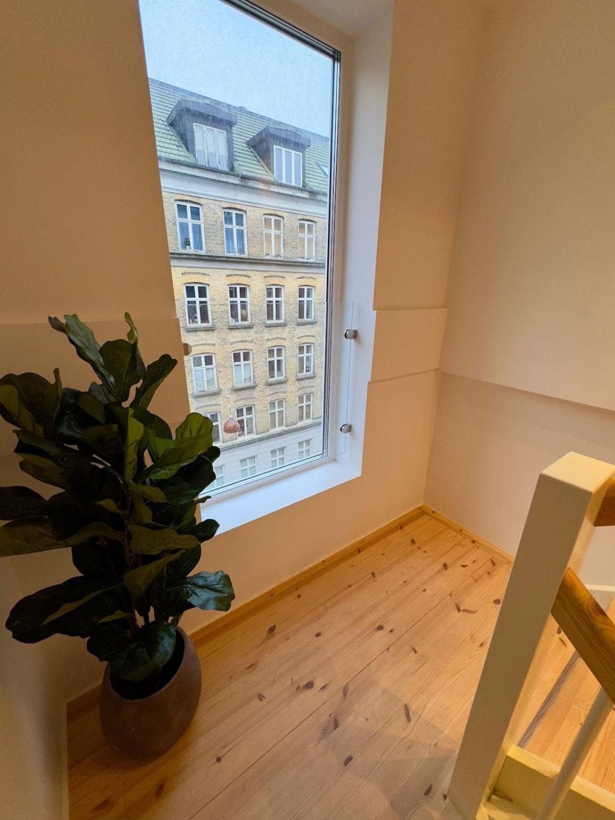 Huoneisto Stunning Premium With Private Rooftop