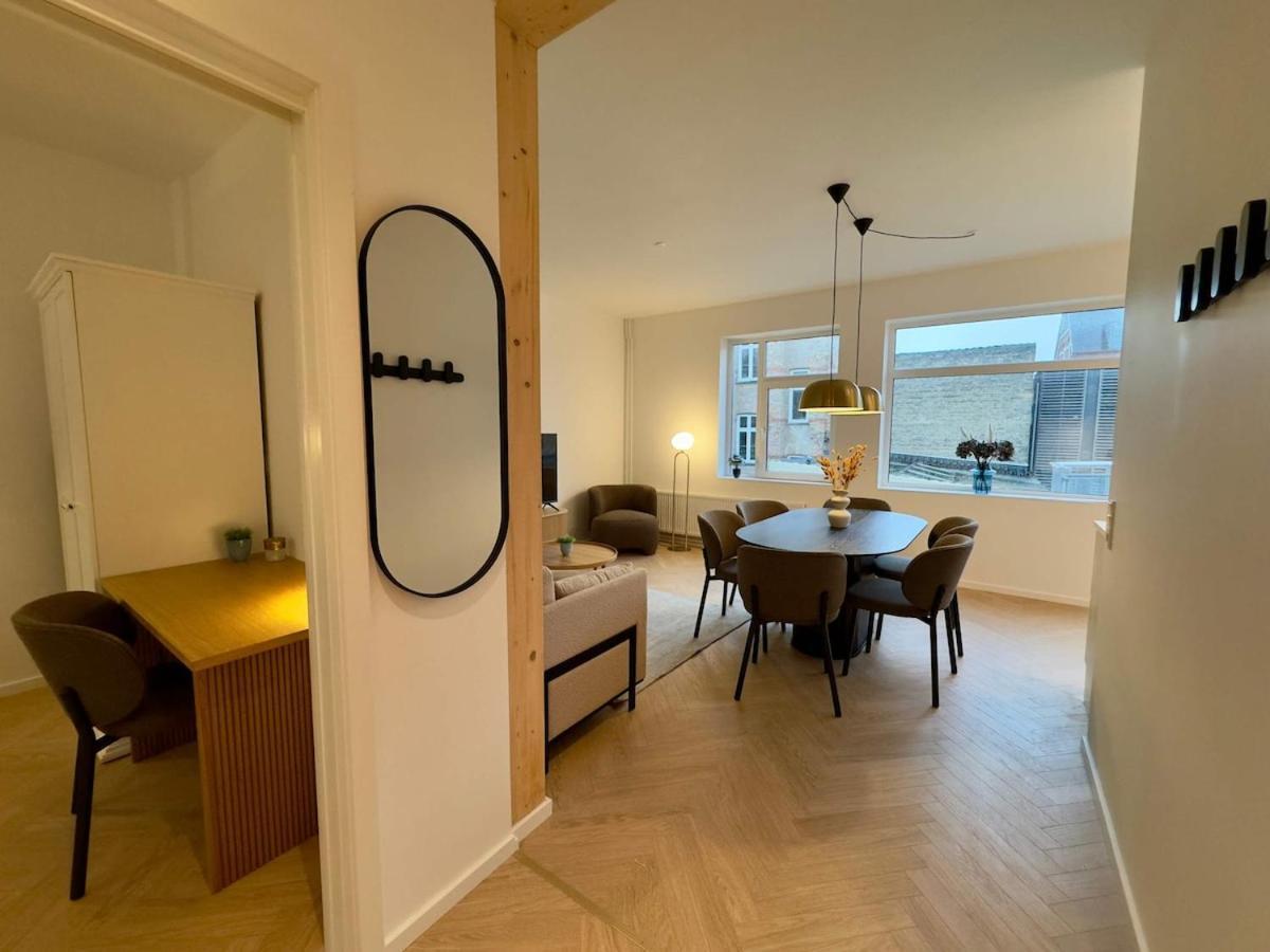 Newly Renovated 2br With Large Balcony Apartment