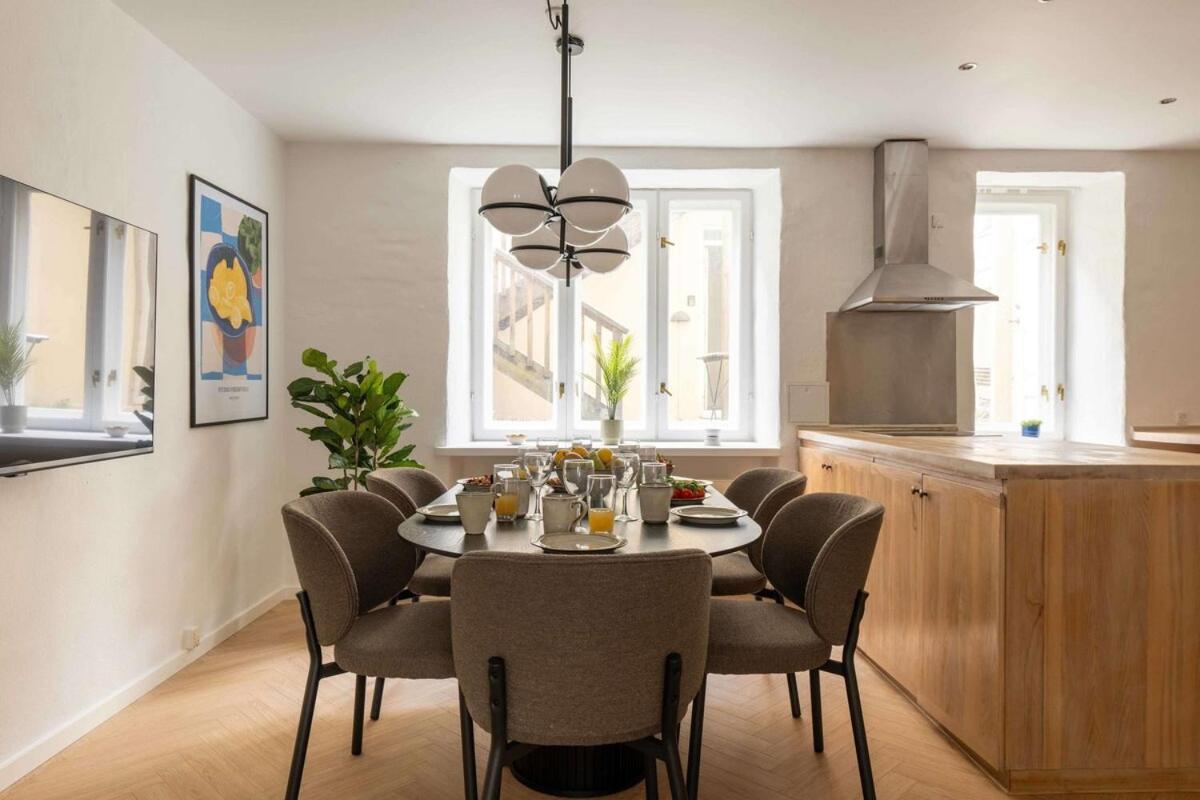 Family Friendly 2br Basement *