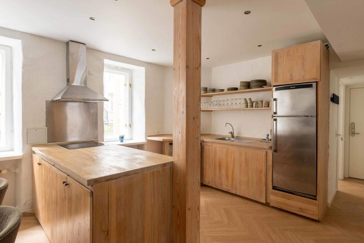 Family Friendly 2br Basement *