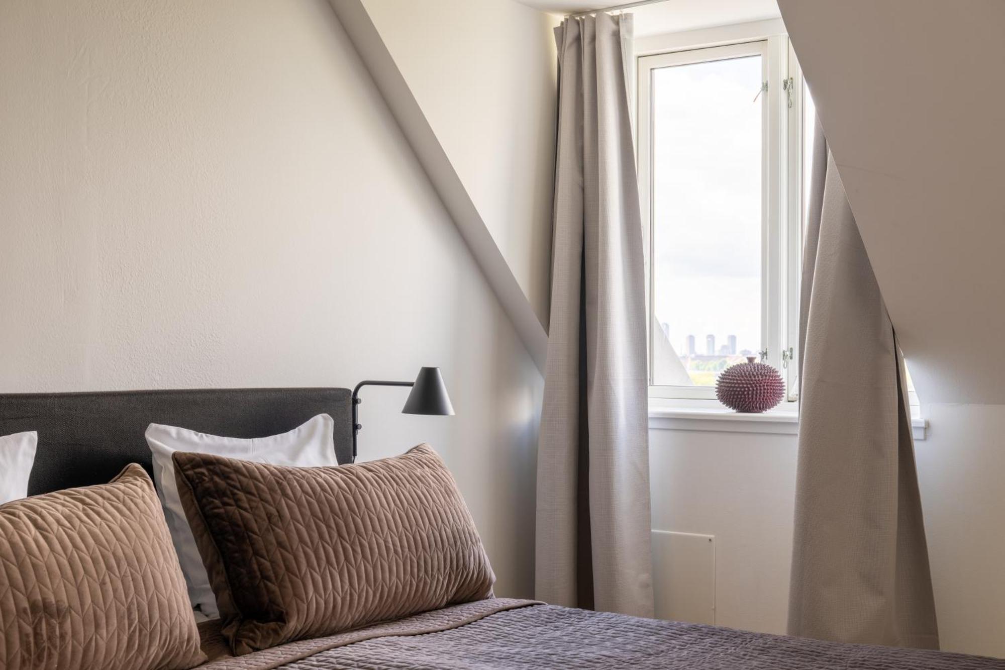Bright 3br With Balcony And Amazing View