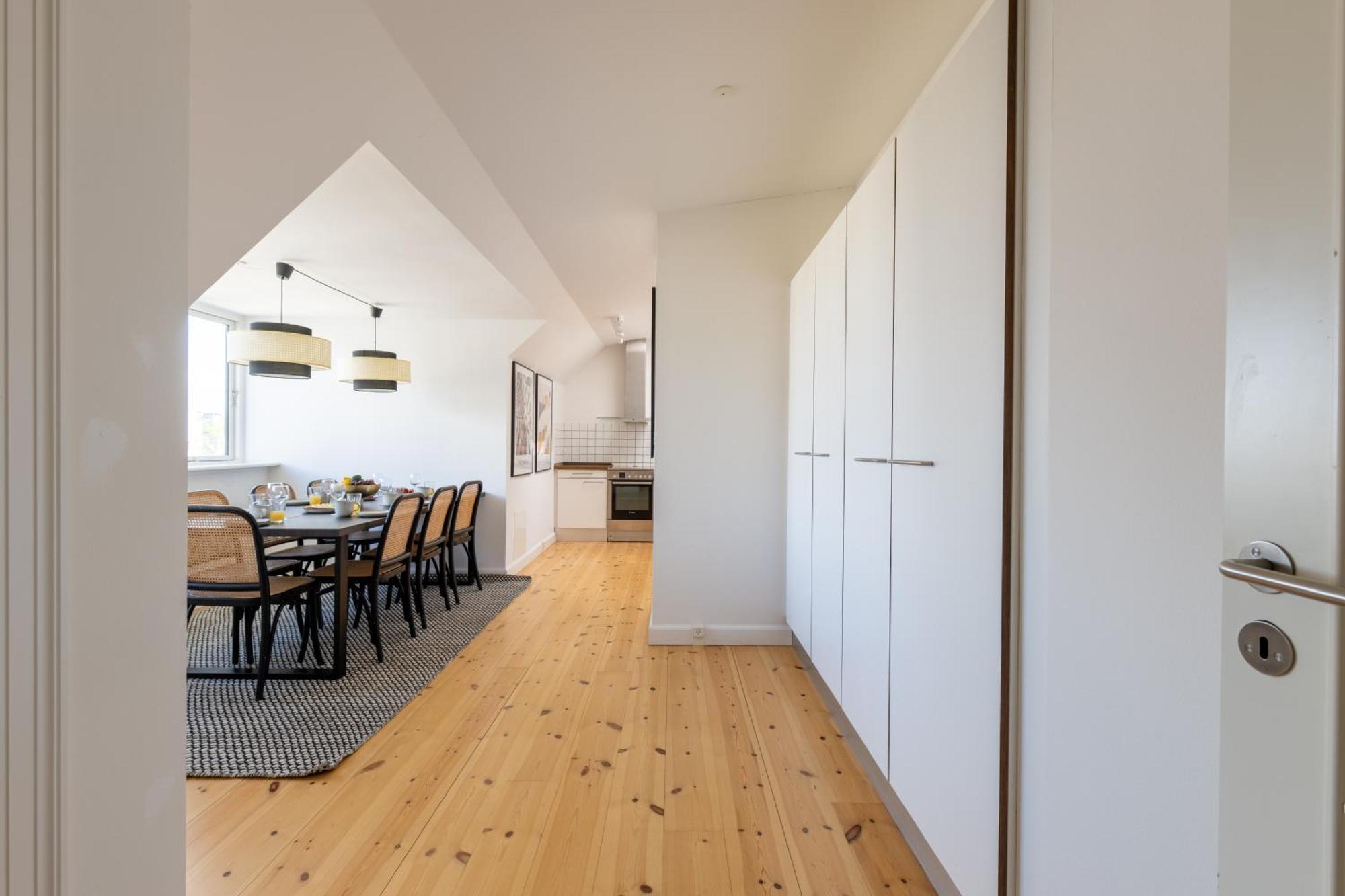 Bright 3br With Balcony And Amazing View Appartement *