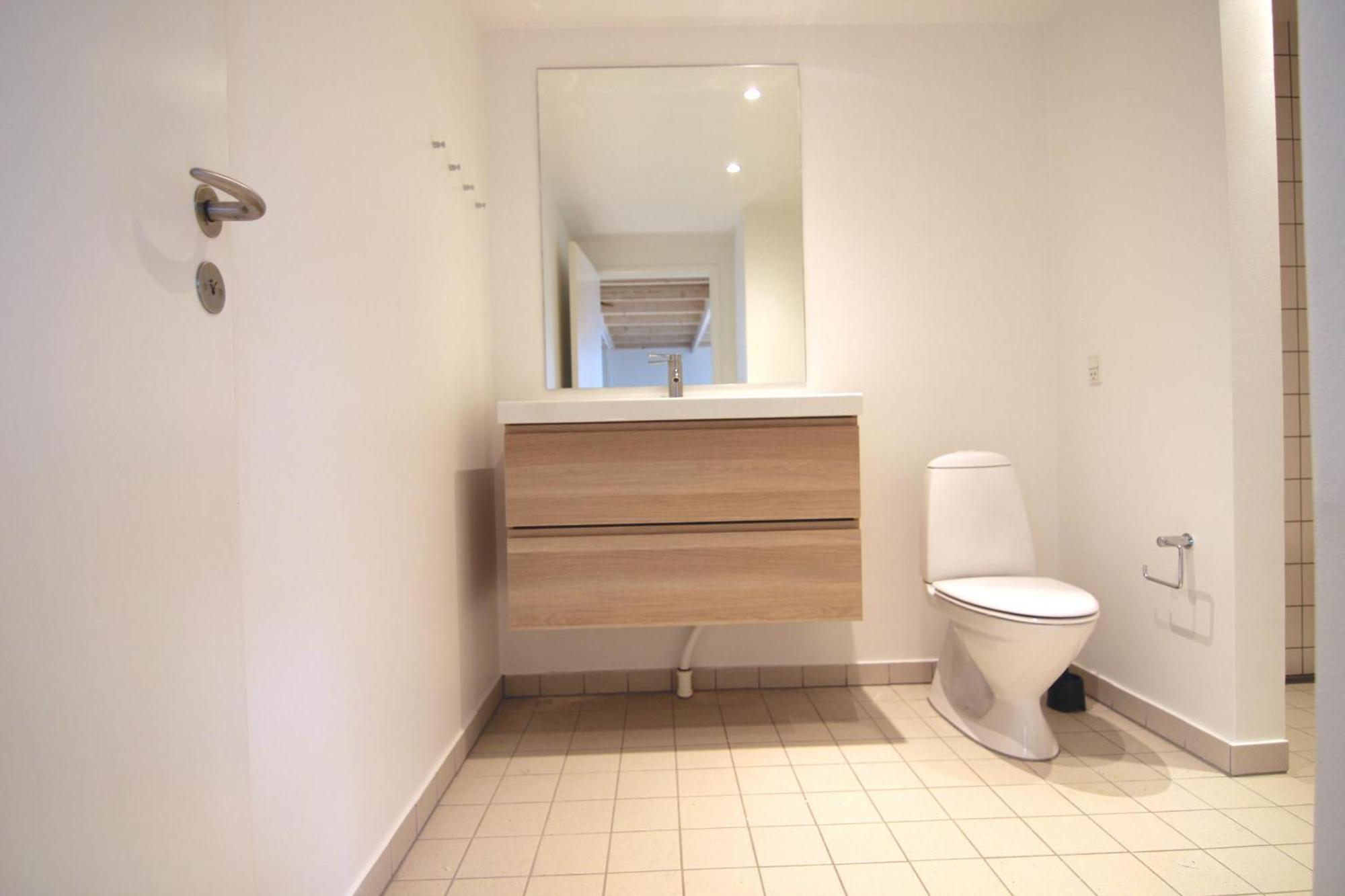 Cool 1-bed In Fantastic Osterbro Location