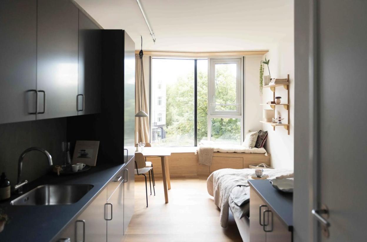 Apartment Living *