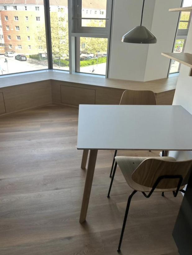 Living Apartment *