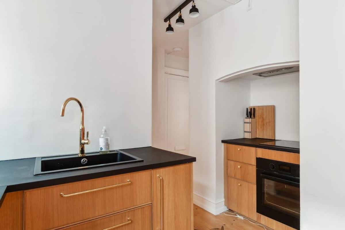 Prime Location - Near Nyhavn & Tivoli Gardens Apartment *