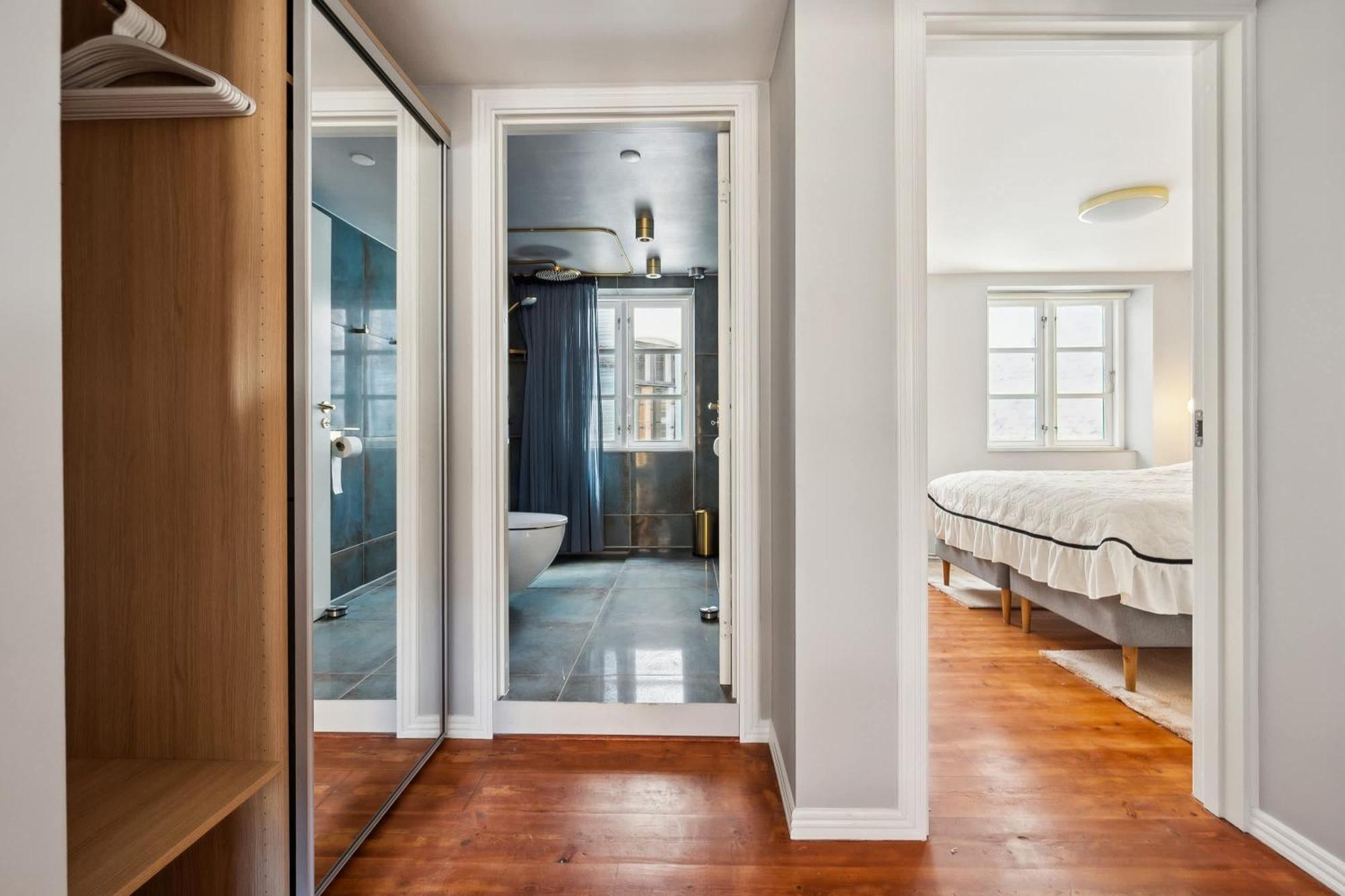 - Steps From Tivoli & Nyhavn Apartment