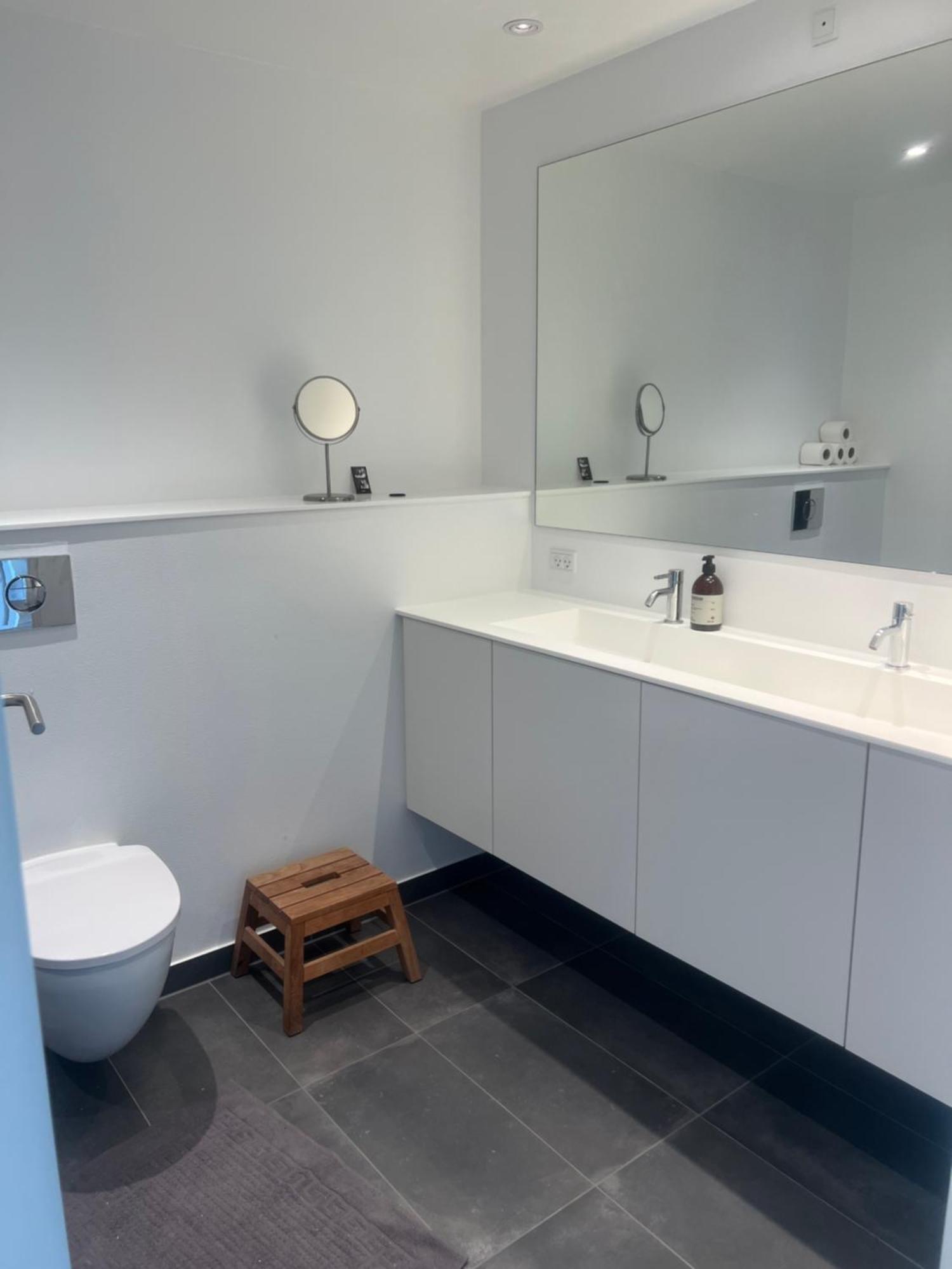 Apartment Laekker Med Vand Udsigt Pa Islands Brygge