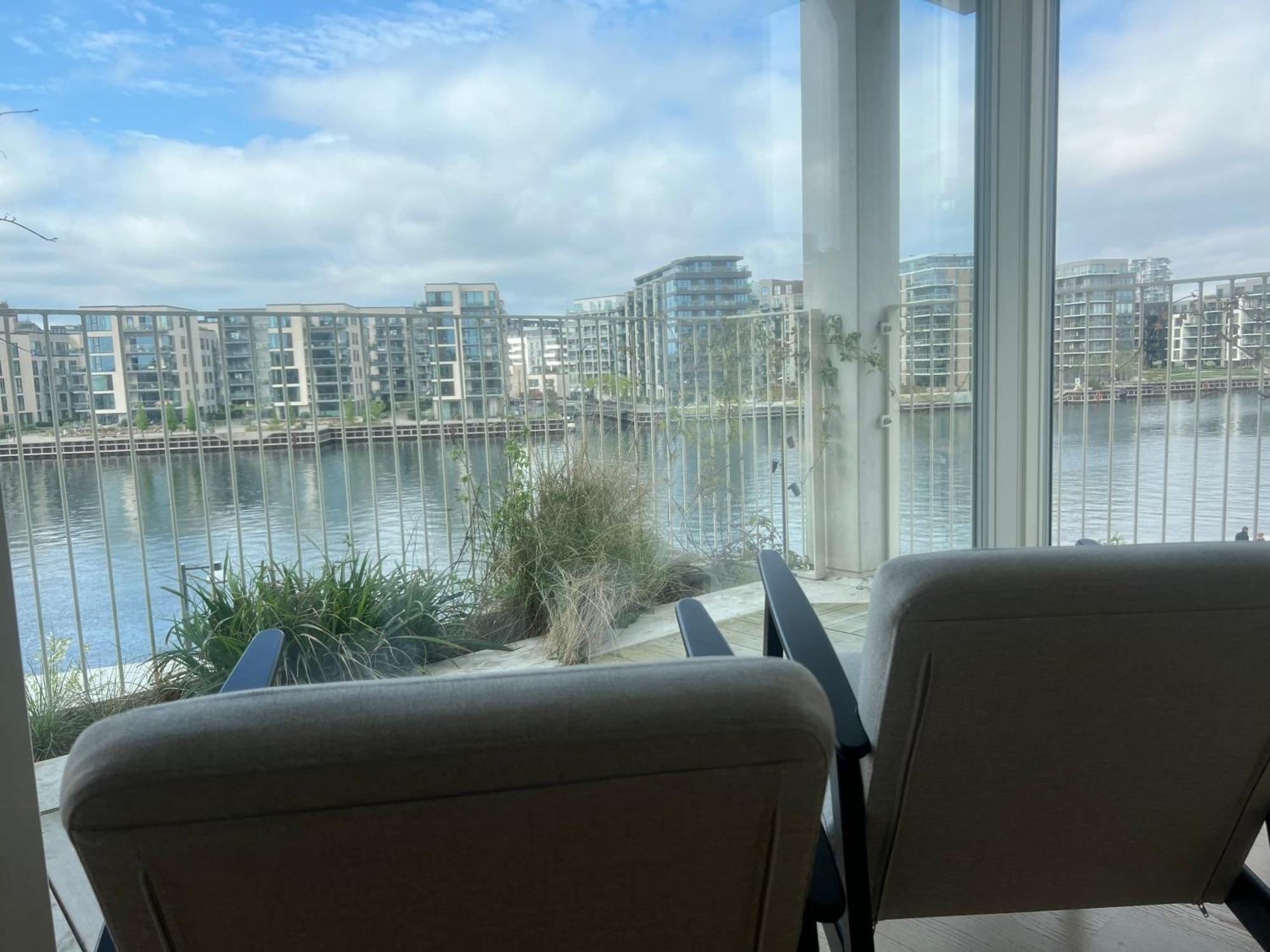 Appartement Laekker Med Vand Udsigt Pa Islands Brygge *
