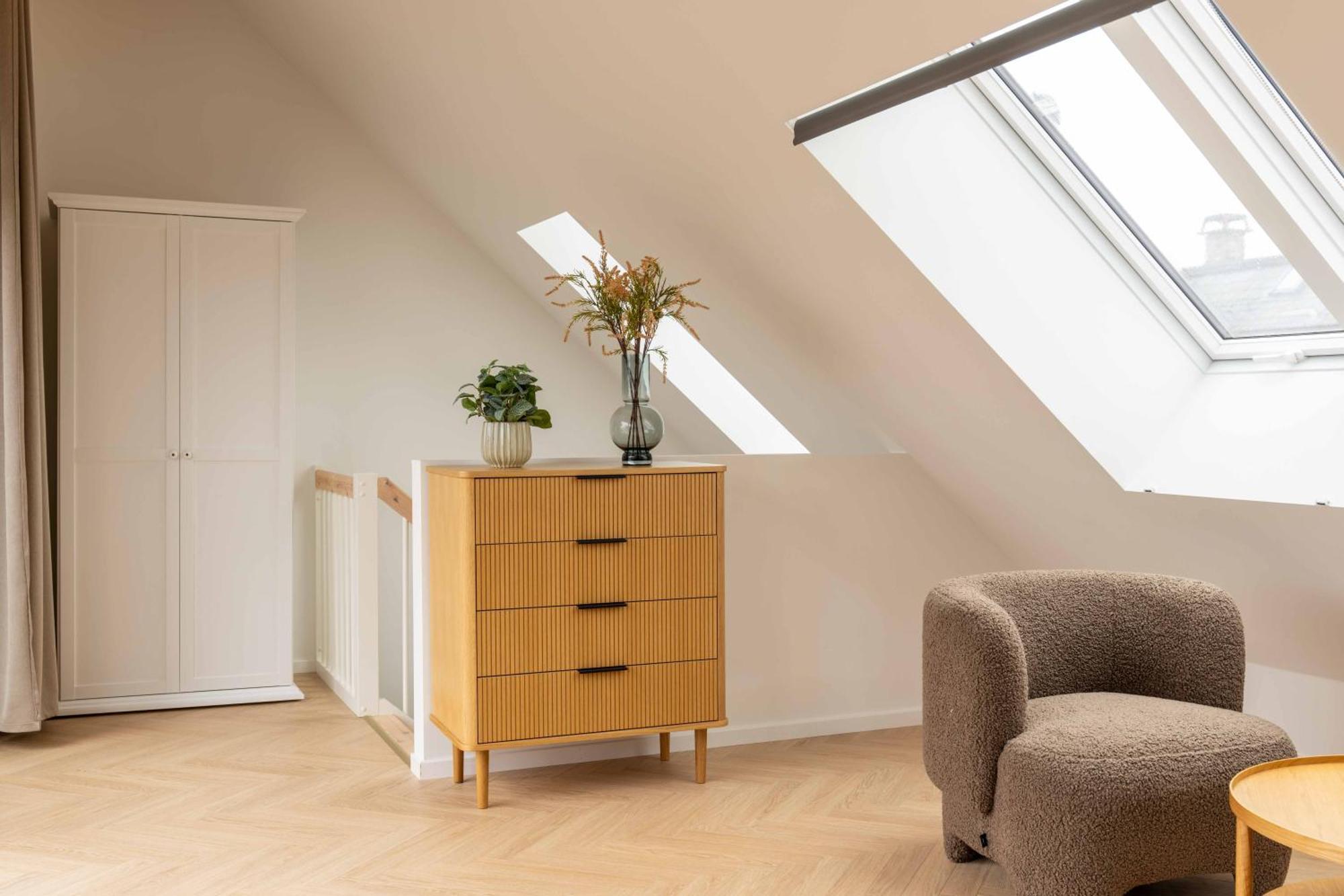 Stunning Premium With Private Rooftop *