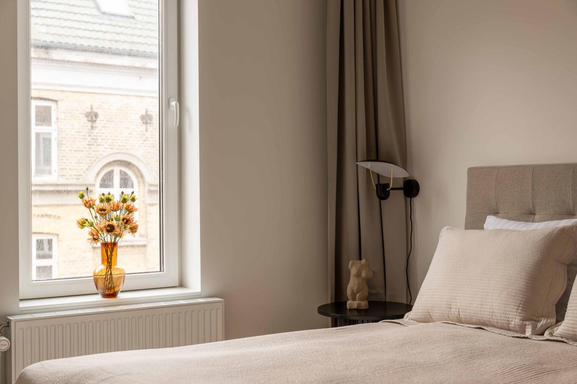 Stunning Premium With Private Rooftop *