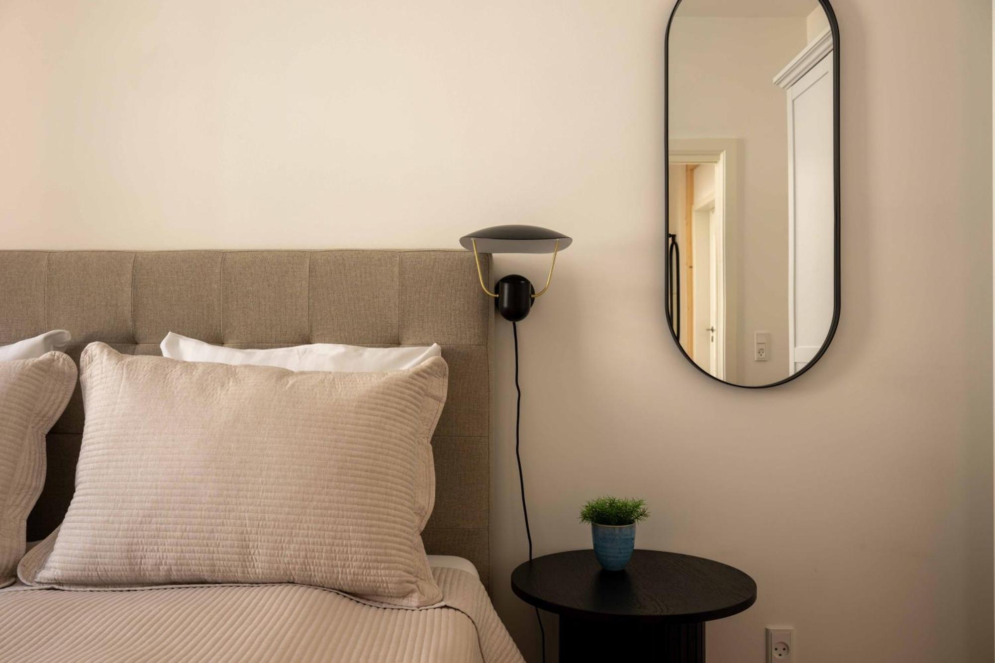 Newly Renovated 2br With Large Balcony *