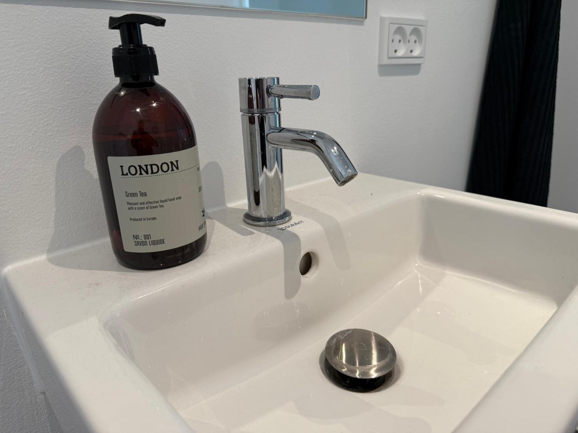 Laekker Med Vand Udsigt Pa Islands Brygge Apartment