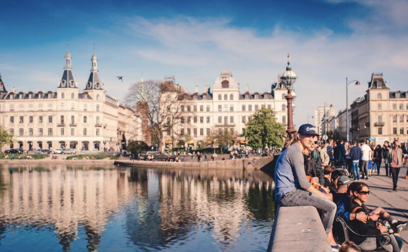 Unbeatable Cph Location - Local With Sunny Terrace Kopenhagen