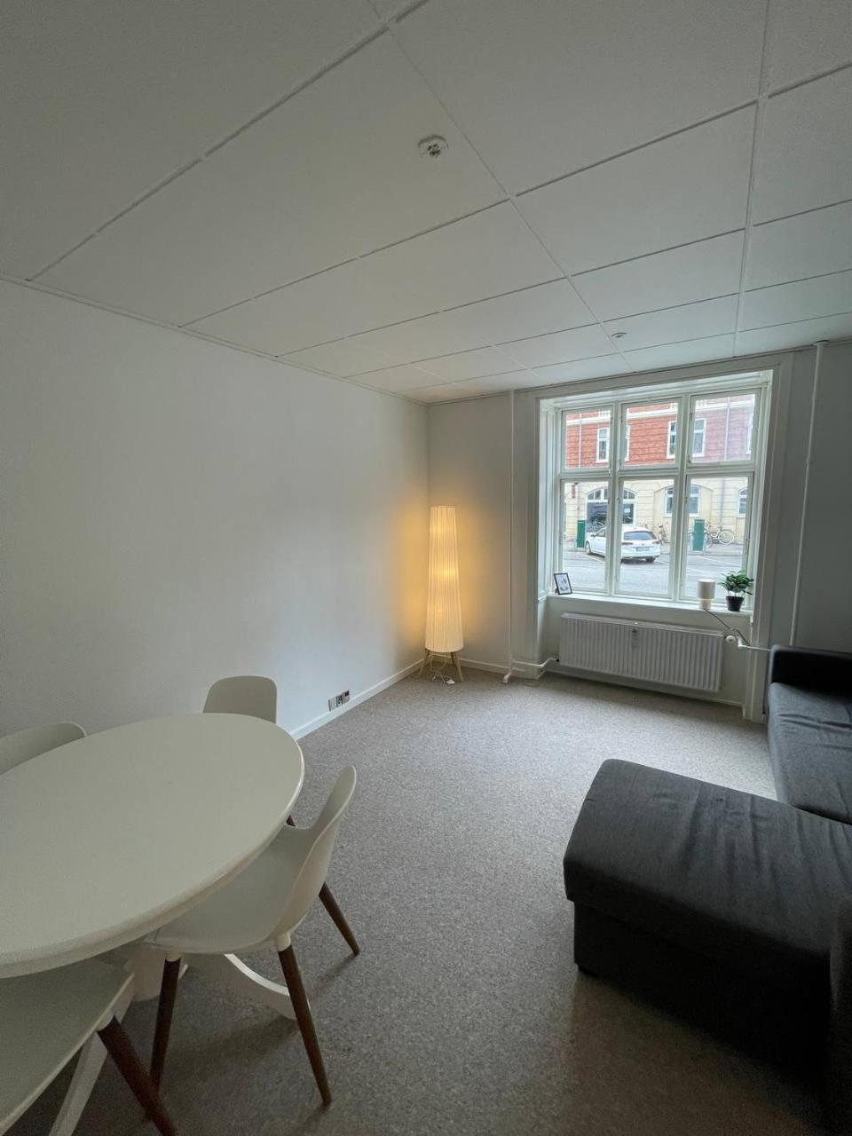 Cozy In Valby Apartment