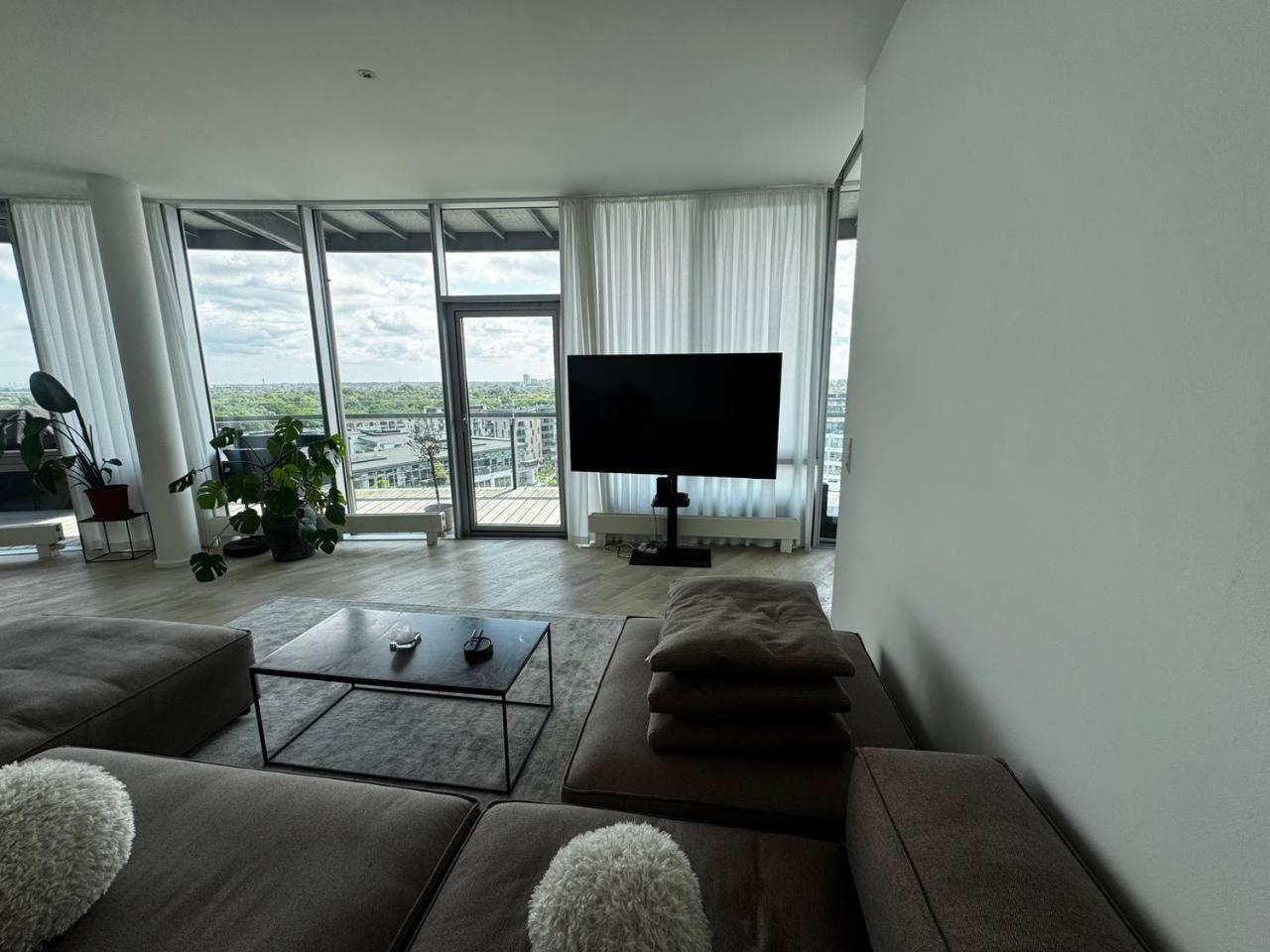 Elite Penthouse Luxury With Water View Apartment *